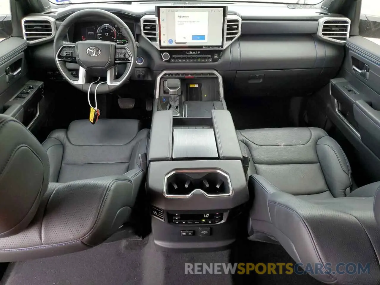 8 fotografías del automóvil dañado 7SVAAABA9PX010191 TOYOTA SEQUOIA 2023