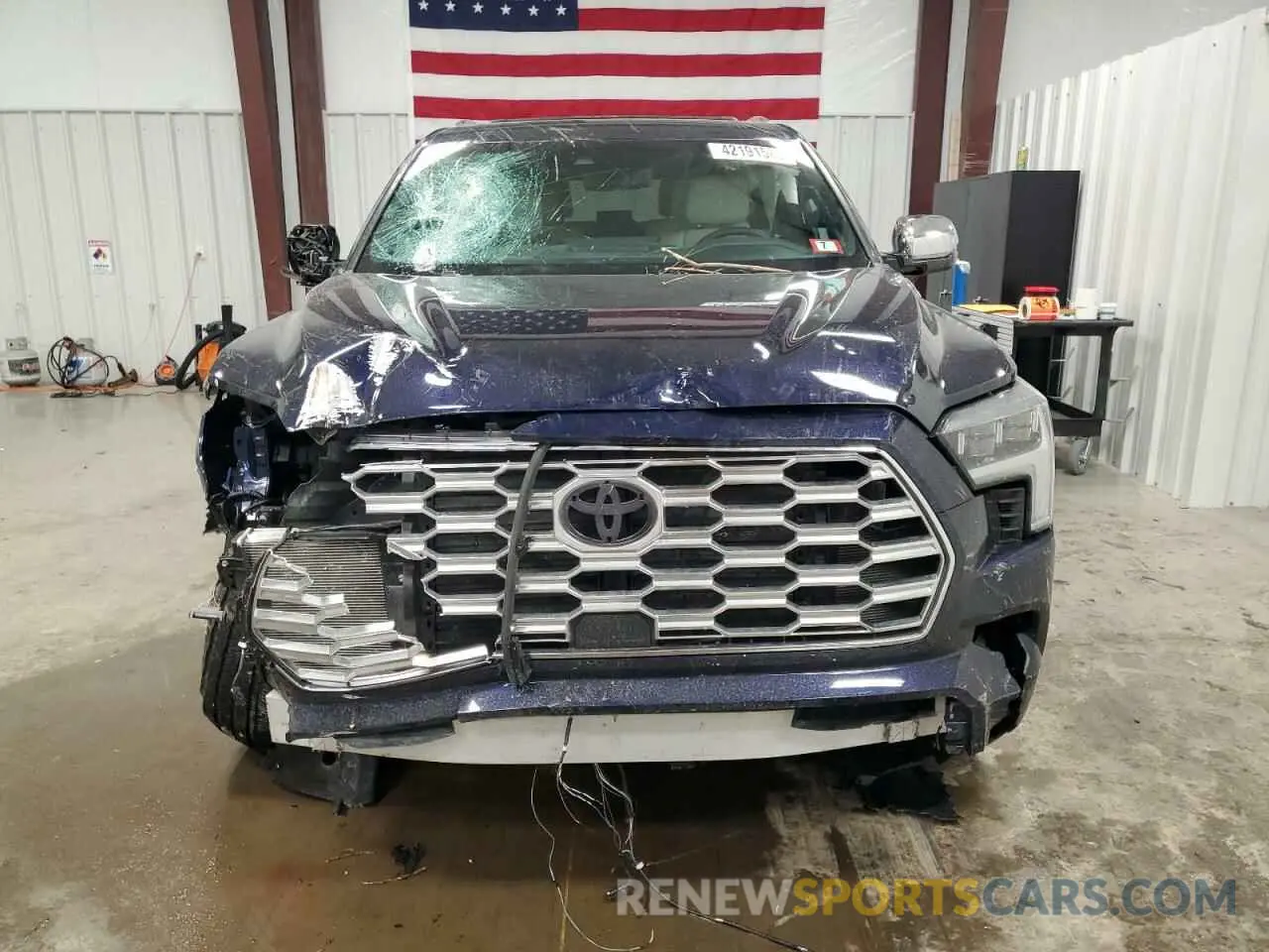 5 fotografías del automóvil dañado 7SVAAABAXPX012869 TOYOTA SEQUOIA 2023