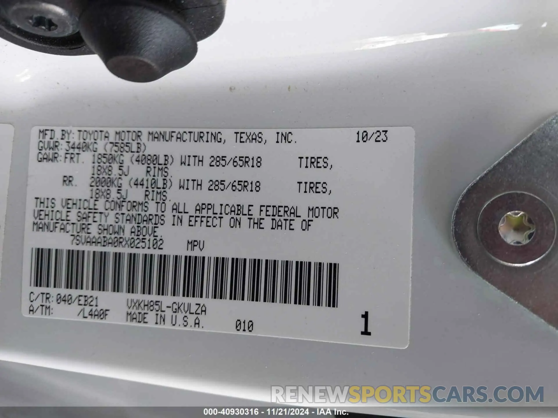 9 fotografías del automóvil dañado 7SVAAABA0RX025102 TOYOTA SEQUOIA 2024