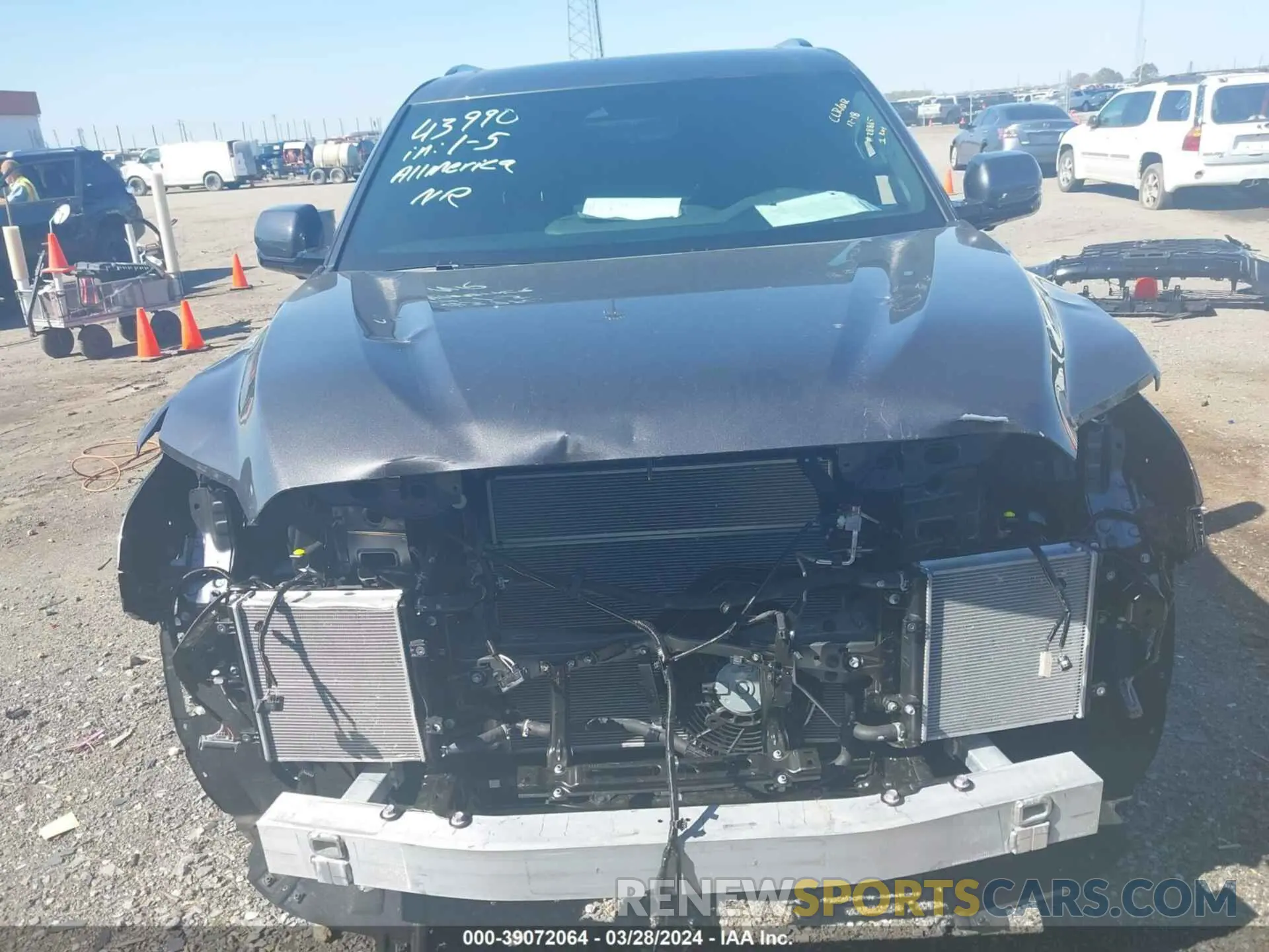 13 fotografías del automóvil dañado 7SVAAABA2RX026994 TOYOTA SEQUOIA 2024