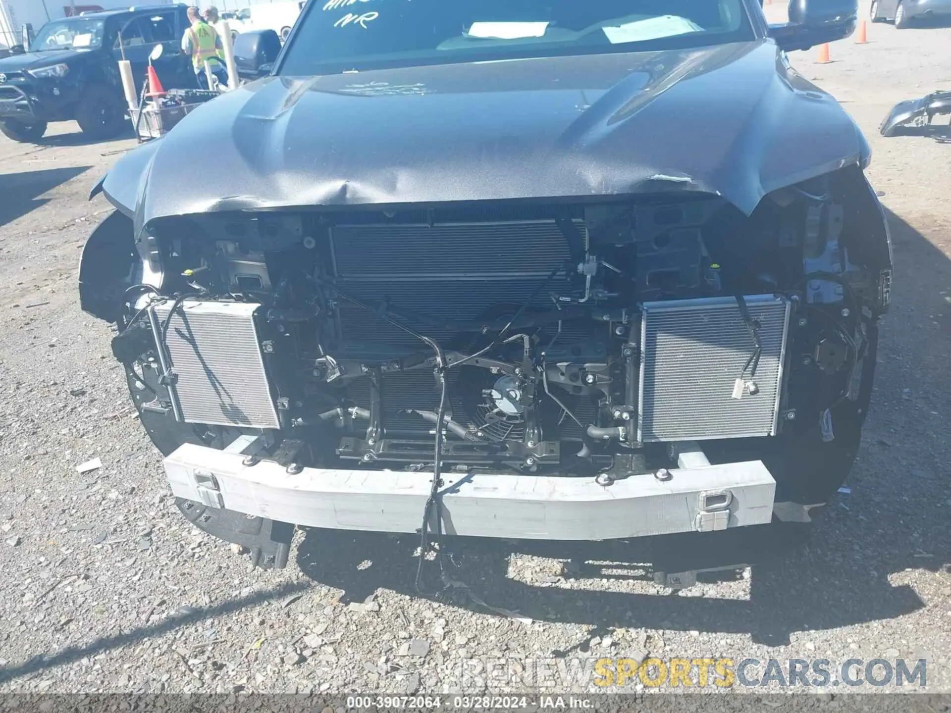 6 fotografías del automóvil dañado 7SVAAABA2RX026994 TOYOTA SEQUOIA 2024