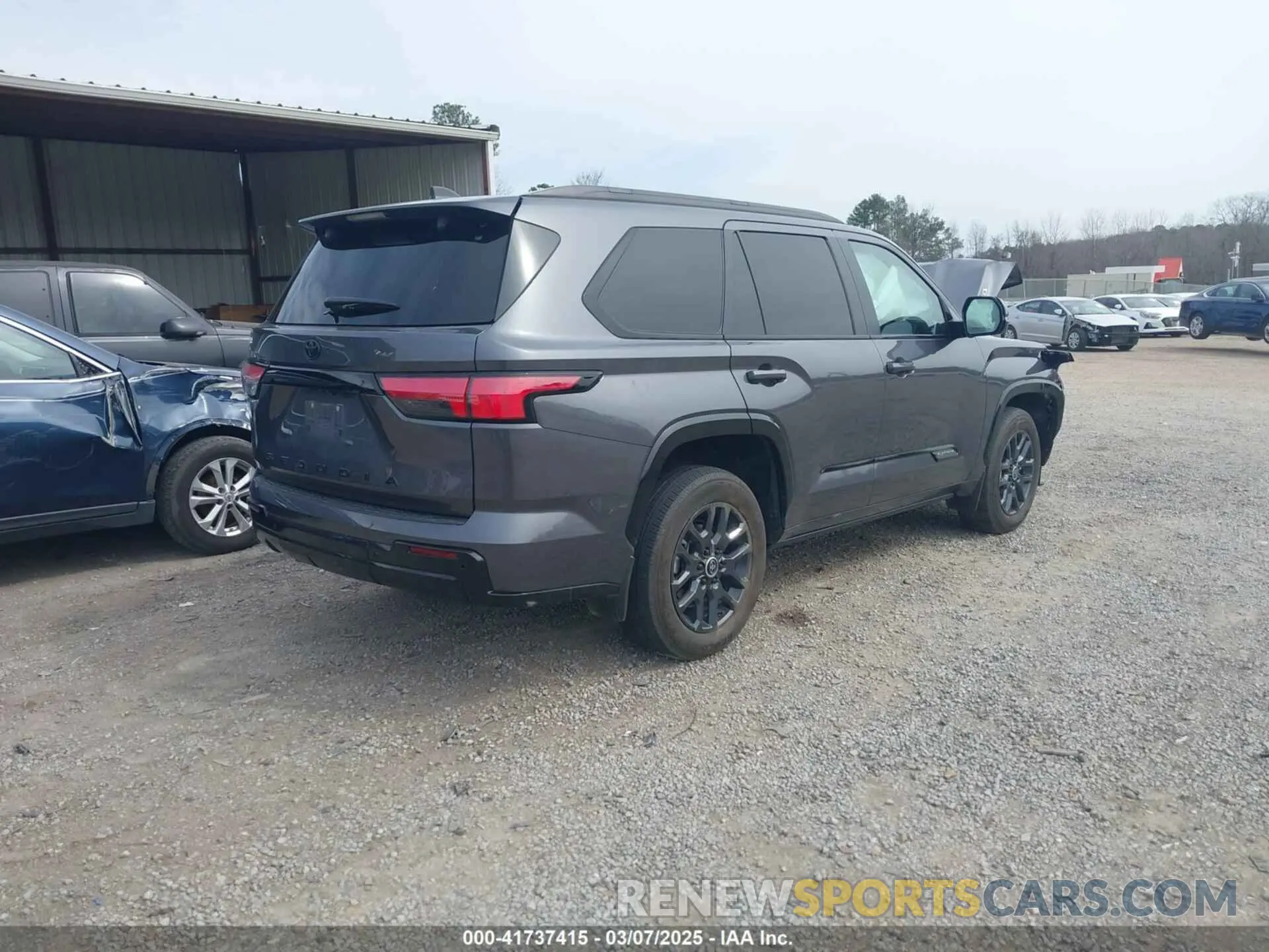 4 fotografías del automóvil dañado 7SVAAABA3RX023991 TOYOTA SEQUOIA 2024