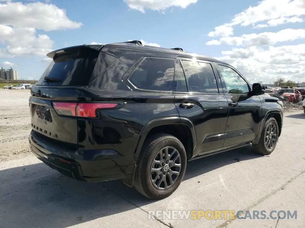 3 fotografías del automóvil dañado 7SVAAABA4RX048026 TOYOTA SEQUOIA 2024
