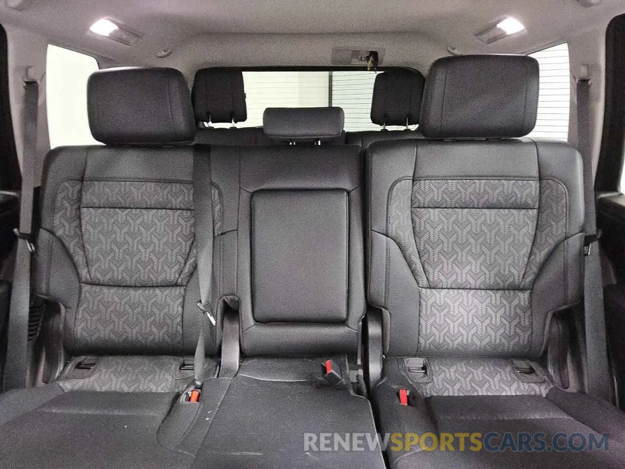 10 fotografías del automóvil dañado 7SVAAABA6RX042339 TOYOTA SEQUOIA 2024