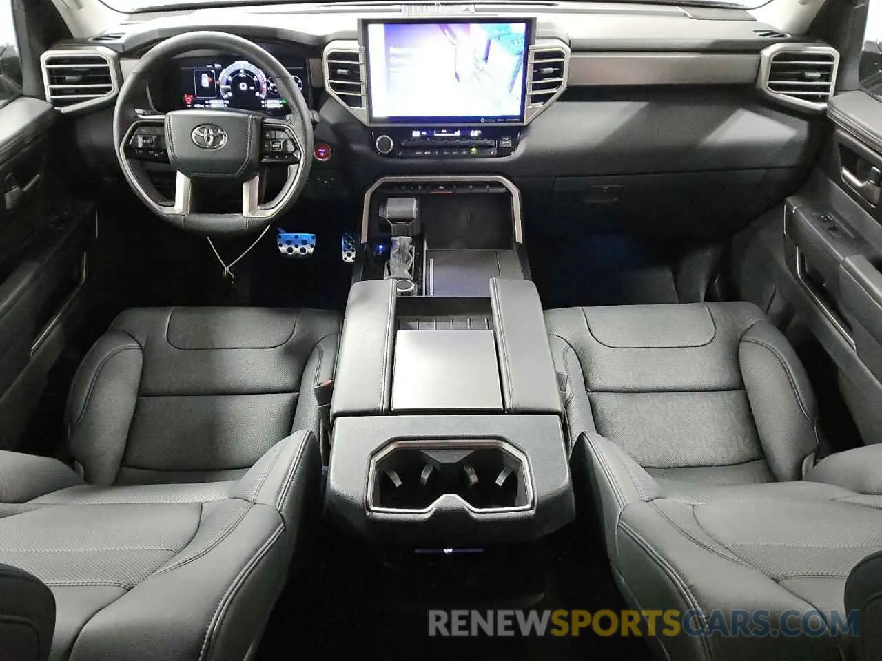 8 fotografías del automóvil dañado 7SVAAABA6RX042339 TOYOTA SEQUOIA 2024