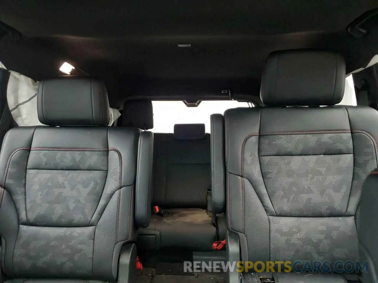 10 fotografías del automóvil dañado 7SVAAABA7RX046755 TOYOTA SEQUOIA 2024