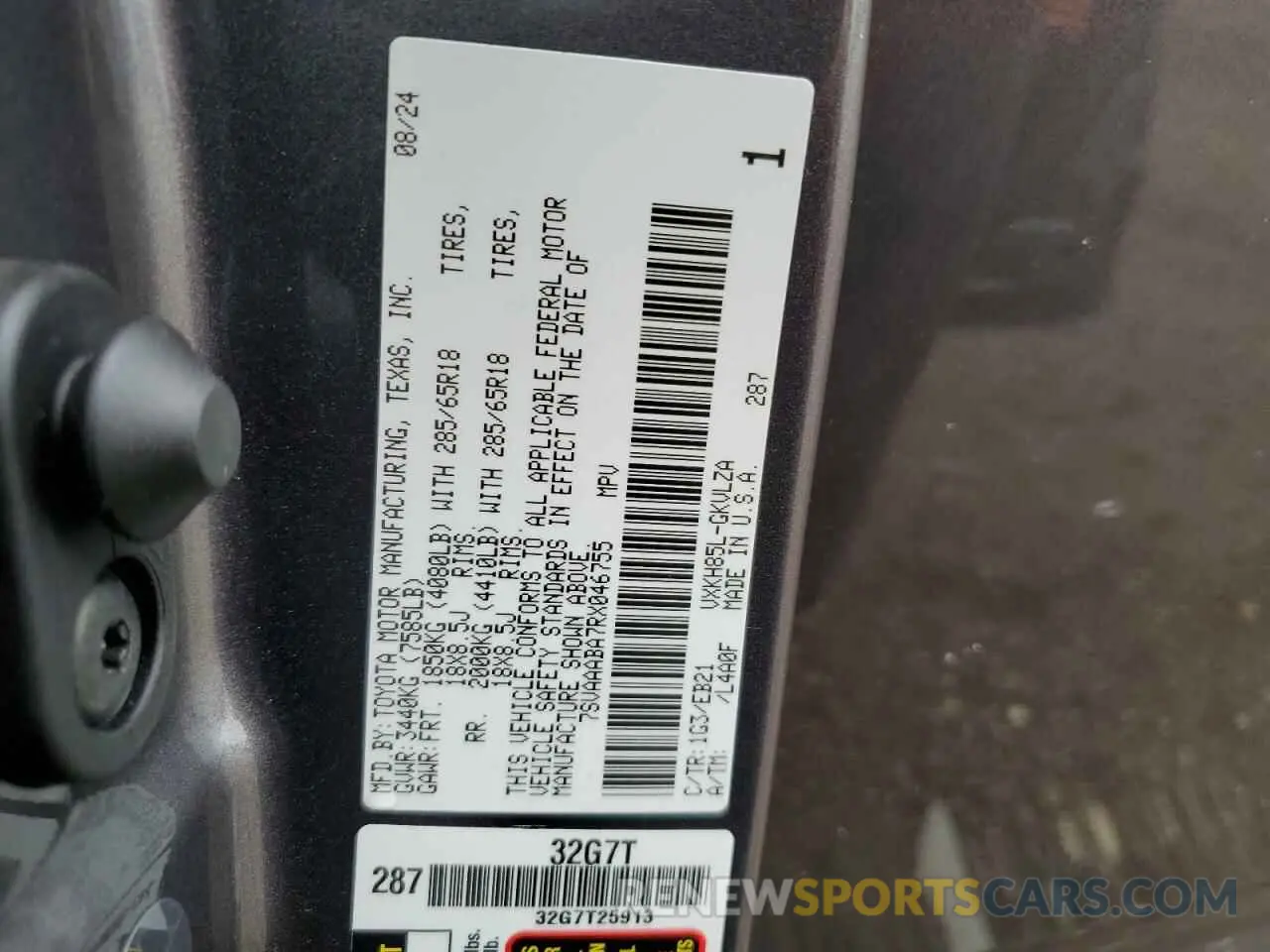 14 fotografías del automóvil dañado 7SVAAABA7RX046755 TOYOTA SEQUOIA 2024