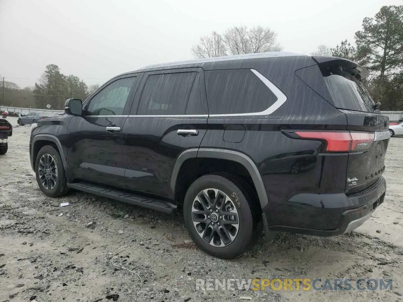2 fotografías del automóvil dañado 7SVAAABA8RX041452 TOYOTA SEQUOIA 2024