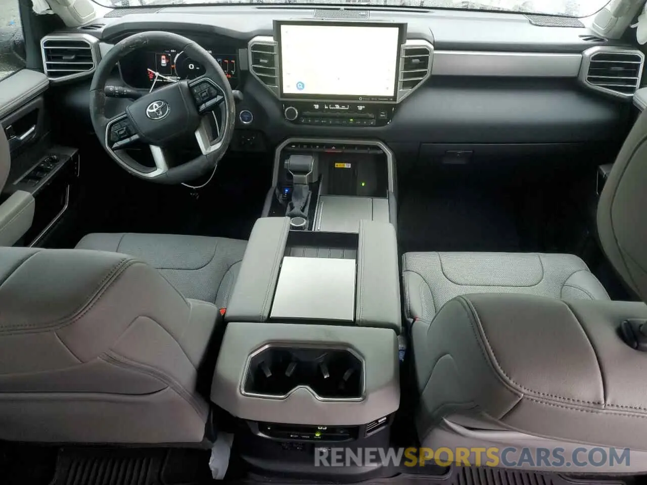 8 fotografías del automóvil dañado 7SVAAABA8RX041452 TOYOTA SEQUOIA 2024
