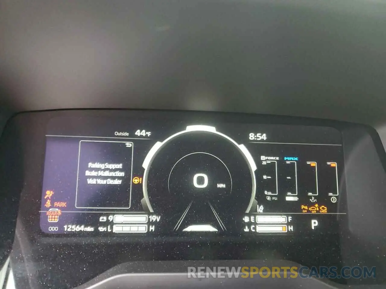 9 fotografías del automóvil dañado 7SVAAABA8RX041452 TOYOTA SEQUOIA 2024
