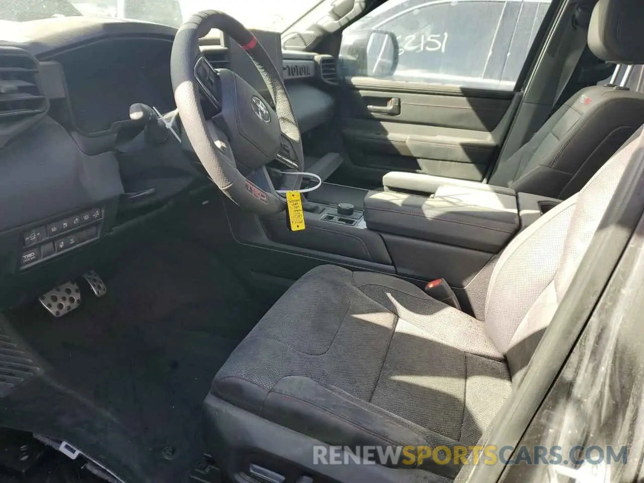 7 fotografías del automóvil dañado 7SVAAABAXRX037287 TOYOTA SEQUOIA 2024