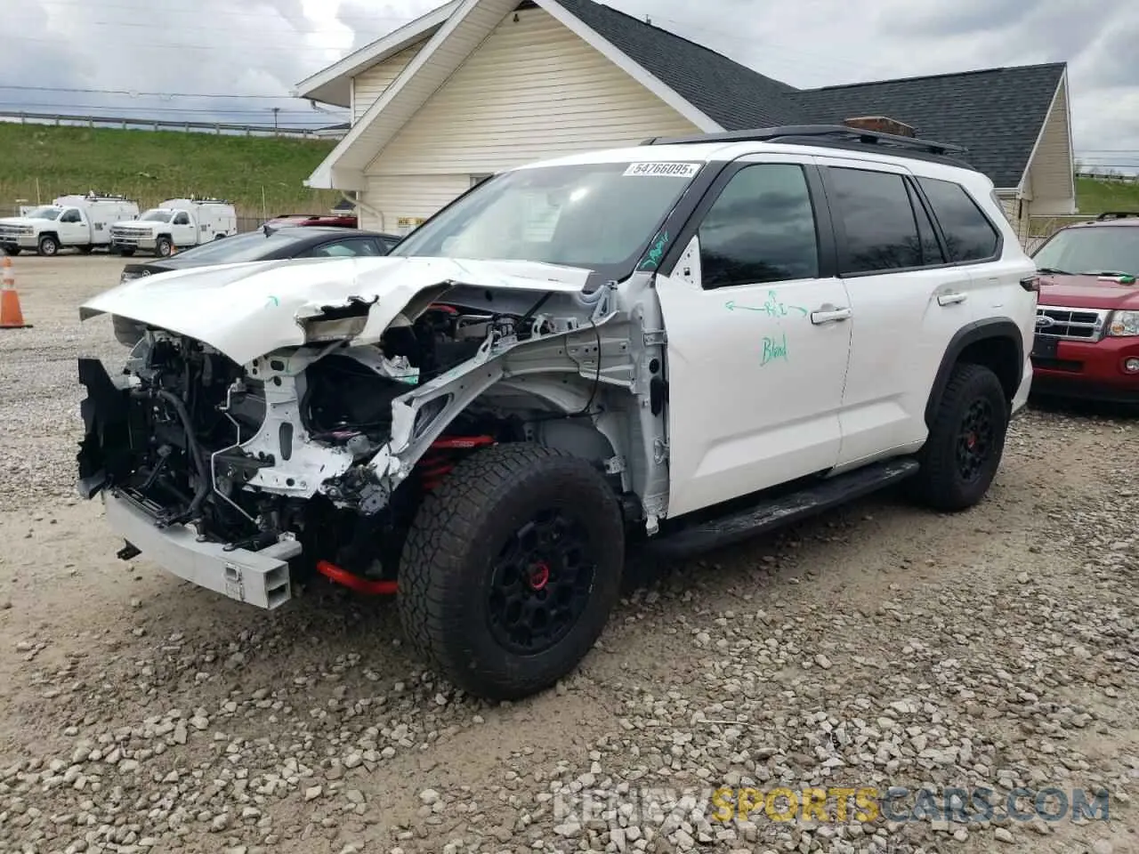 1 fotografías del automóvil dañado 7SVAAABAXRX040030 TOYOTA SEQUOIA 2024