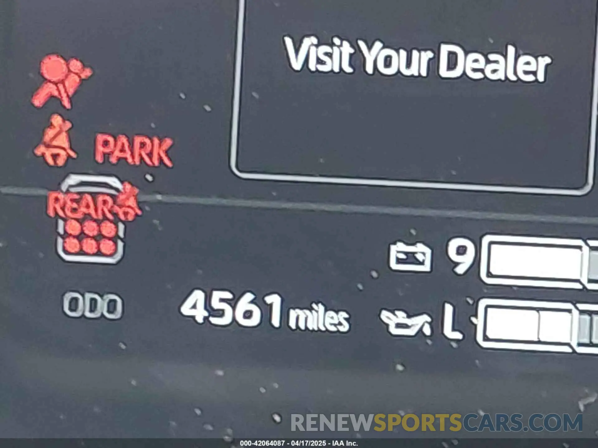 15 fotografías del automóvil dañado 7SVAAAAA3SX004123 TOYOTA SEQUOIA 2025