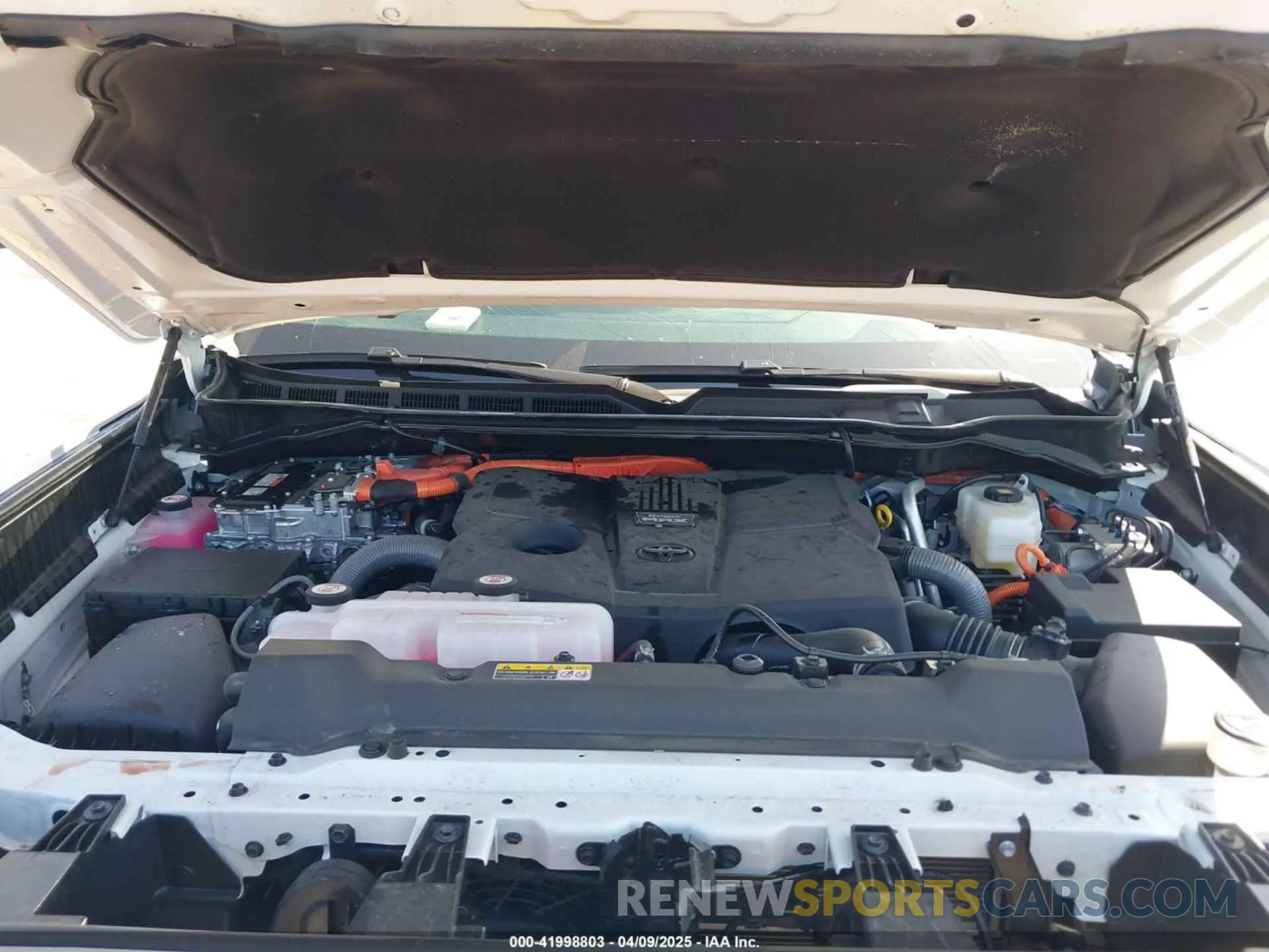 10 fotografías del automóvil dañado 7SVAAABA1SX054114 TOYOTA SEQUOIA 2025