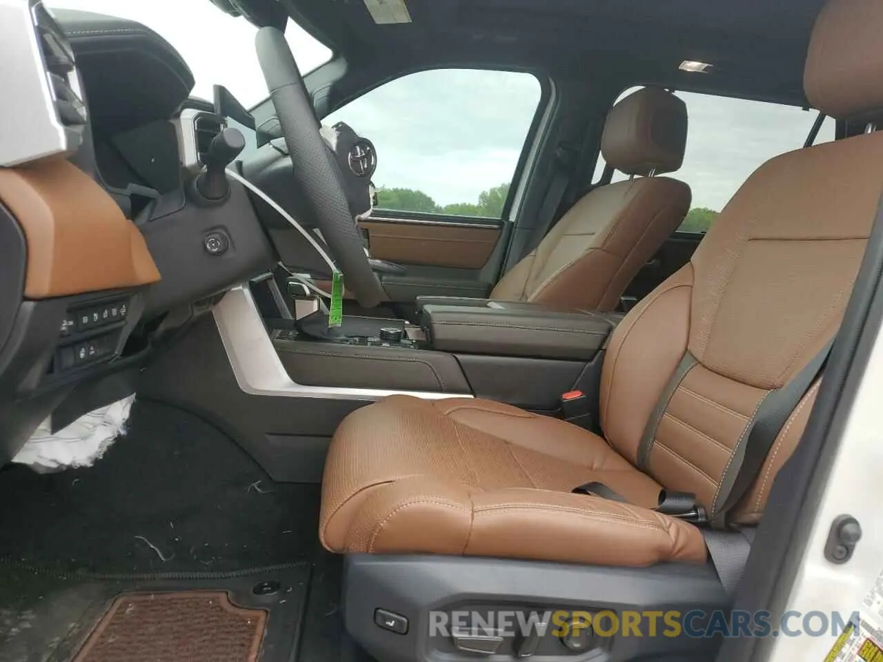 7 fotografías del automóvil dañado 7SVAAABA4SX054592 TOYOTA SEQUOIA 2025