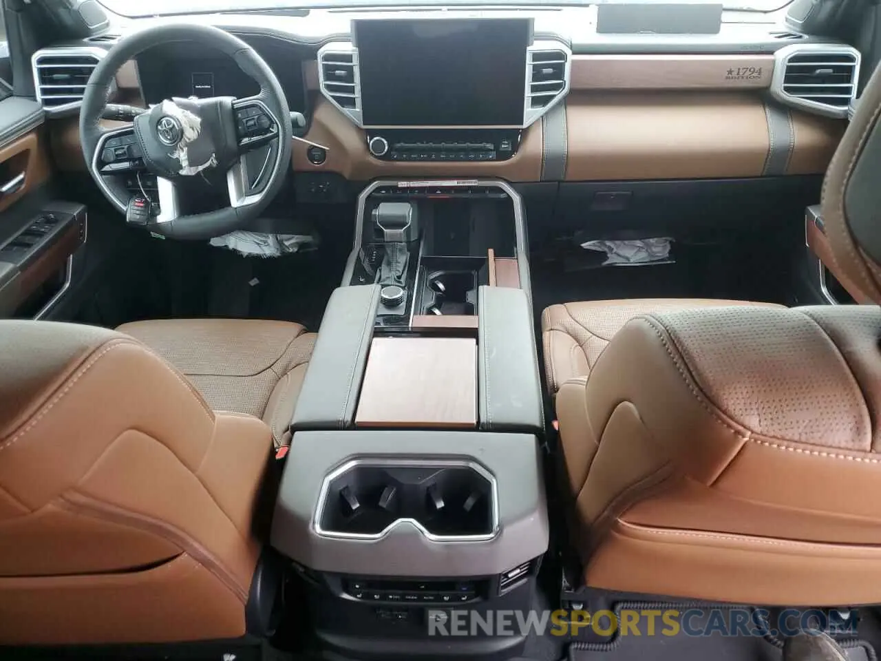 8 fotografías del automóvil dañado 7SVAAABA4SX054592 TOYOTA SEQUOIA 2025