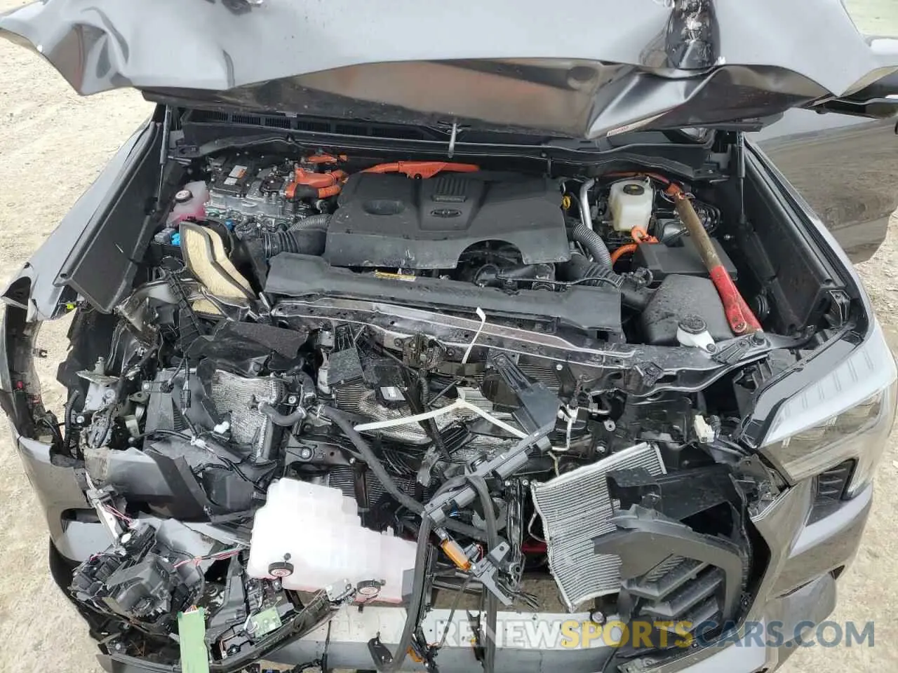12 fotografías del automóvil dañado 7SVAAABA6SX050186 TOYOTA SEQUOIA 2025