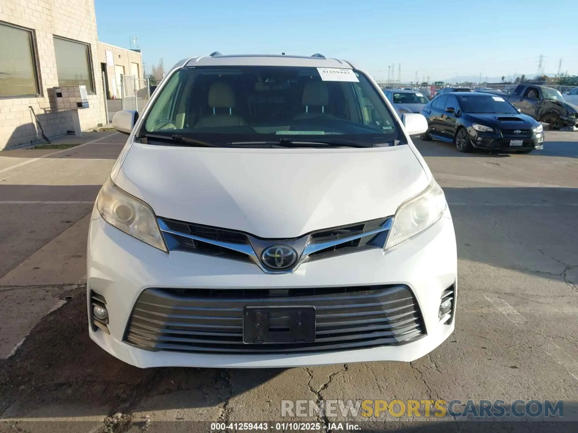 12 fotografías del automóvil dañado 5TDDZ3DC3KS220990 TOYOTA SIENNA 2019