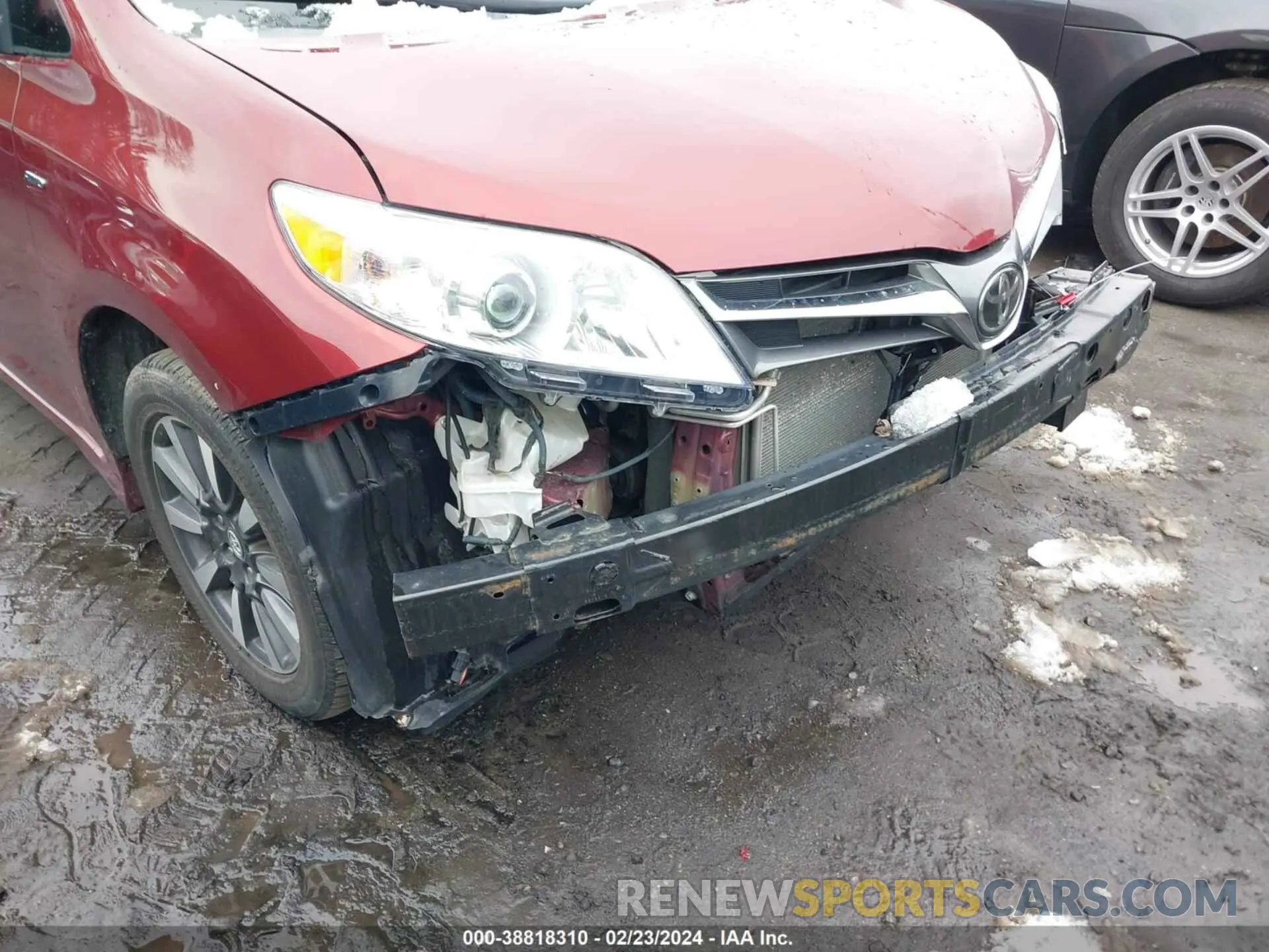 18 fotografías del automóvil dañado 5TDDZ3DC4KS220562 TOYOTA SIENNA 2019