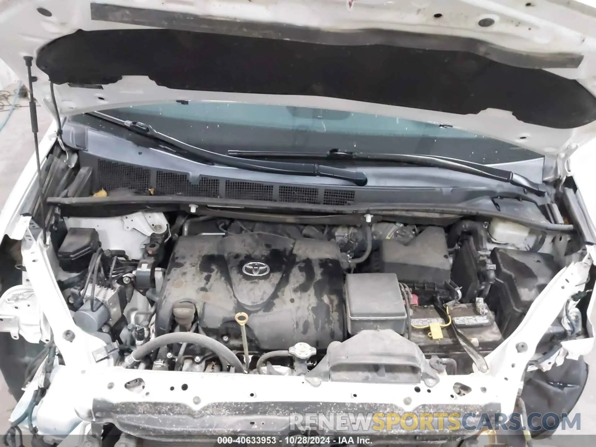 10 fotografías del automóvil dañado 5TDDZ3DC5KS223244 TOYOTA SIENNA 2019