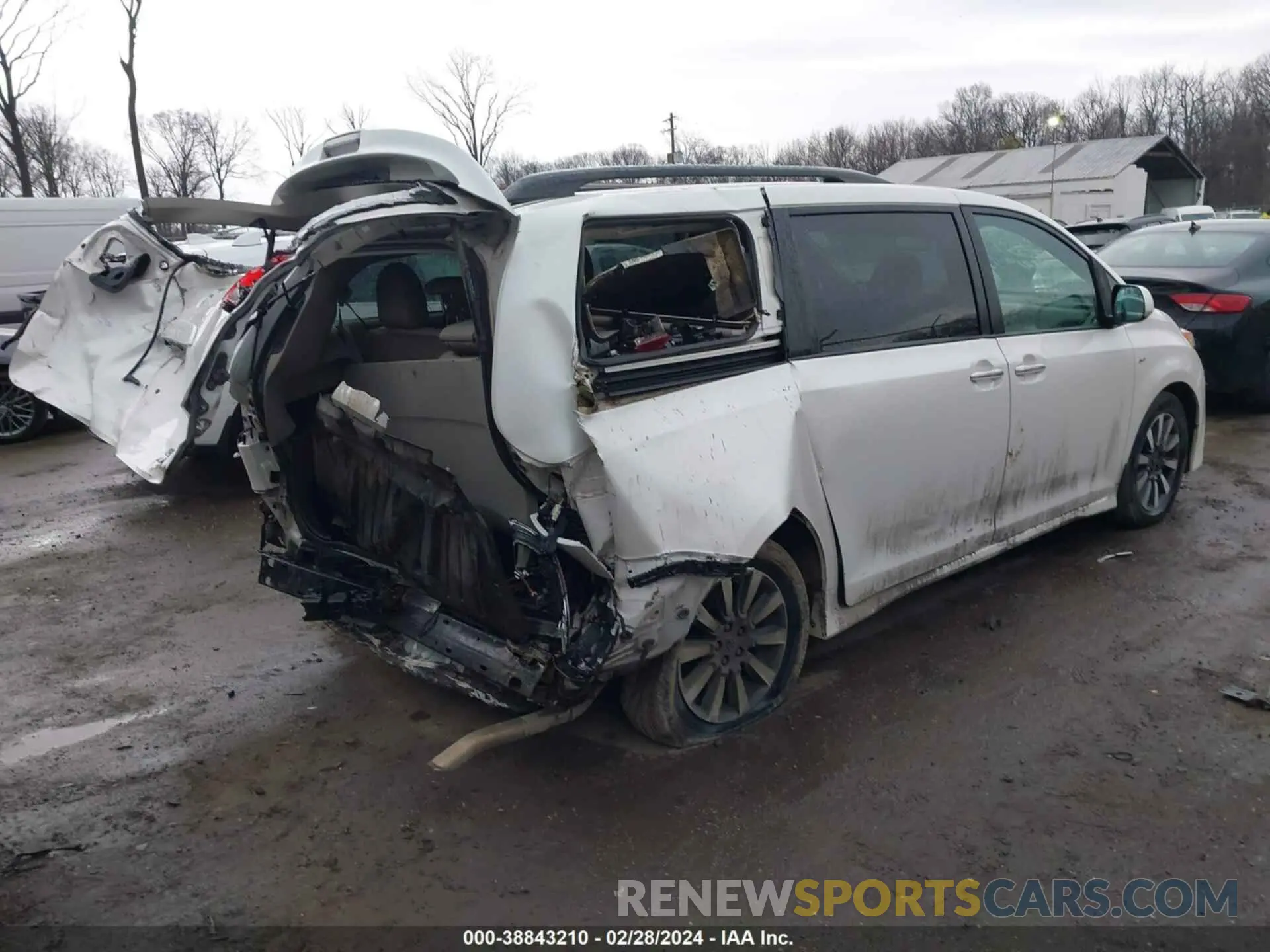 4 fotografías del automóvil dañado 5TDDZ3DC7KS212438 TOYOTA SIENNA 2019