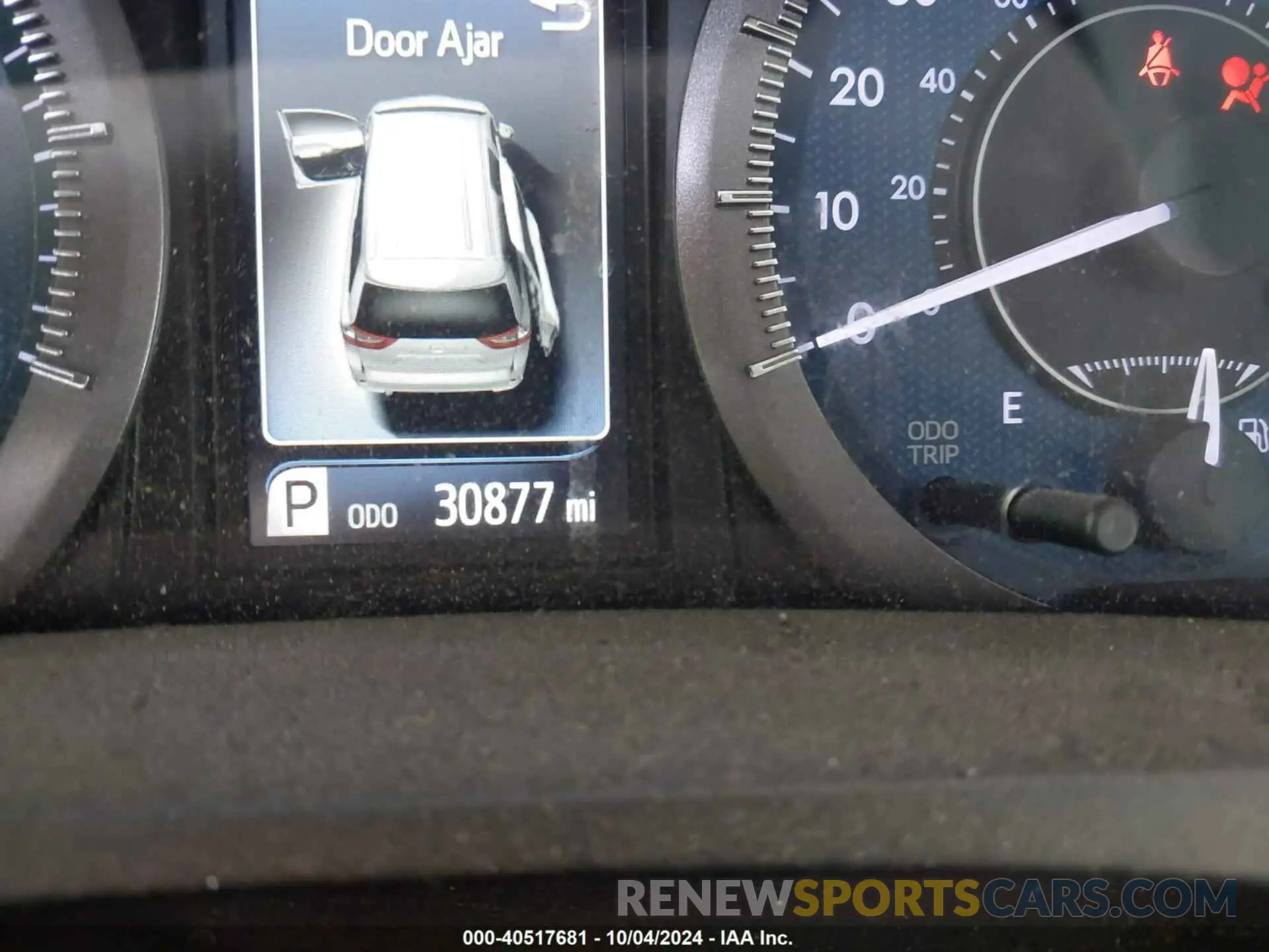 15 fotografías del automóvil dañado 5TDDZ3DC7KS227408 TOYOTA SIENNA 2019