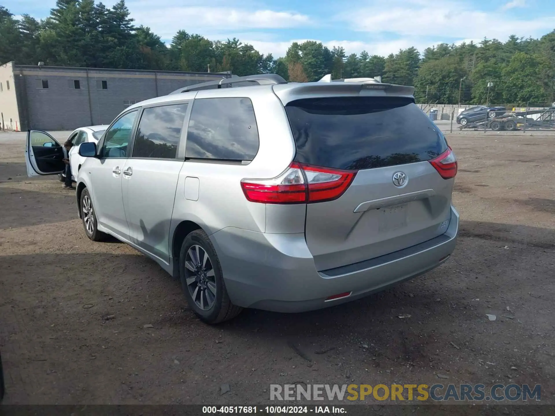 3 fotografías del automóvil dañado 5TDDZ3DC7KS227408 TOYOTA SIENNA 2019