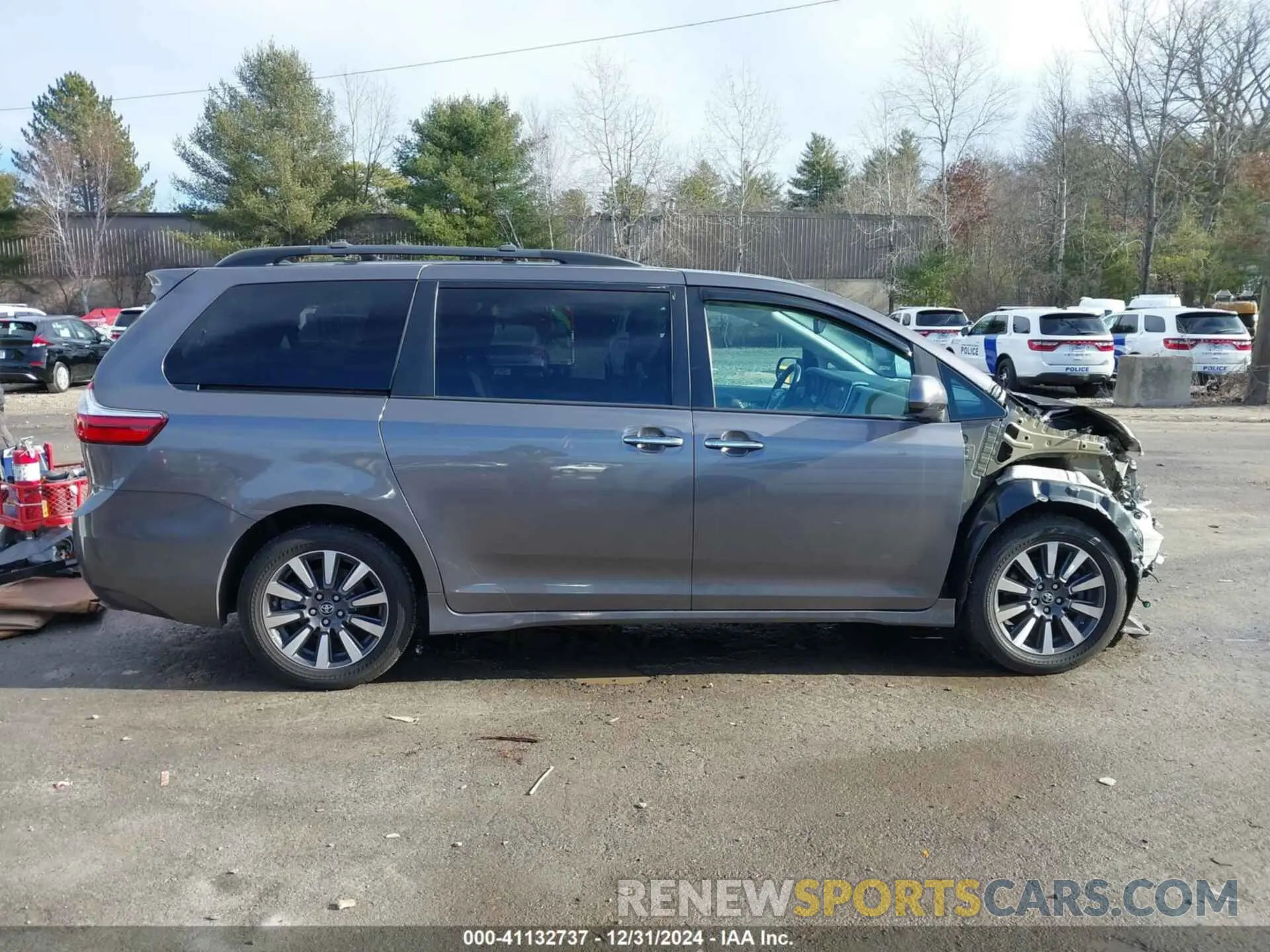 13 fotografías del automóvil dañado 5TDDZ3DC8KS211637 TOYOTA SIENNA 2019