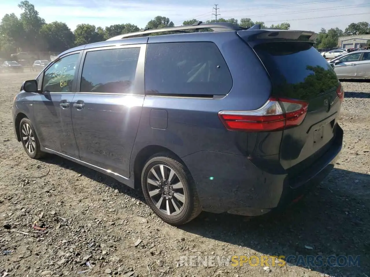 3 fotografías del automóvil dañado 5TDDZ3DC8KS226915 TOYOTA SIENNA 2019