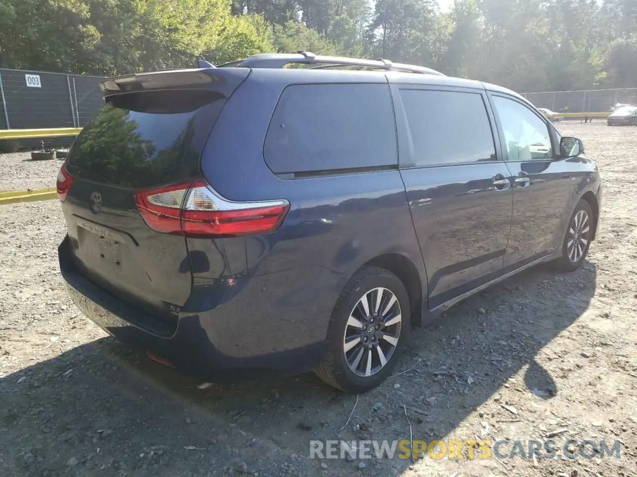 4 fotografías del automóvil dañado 5TDDZ3DC8KS226915 TOYOTA SIENNA 2019