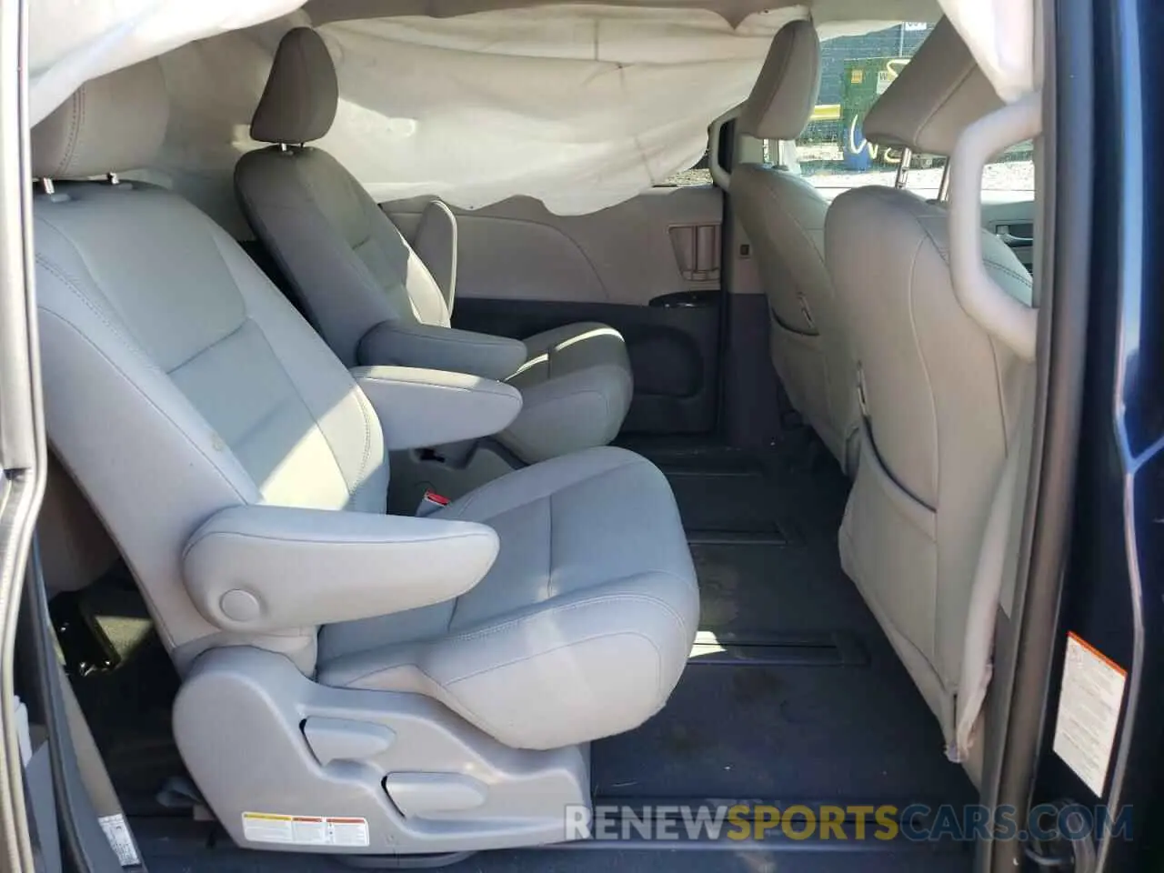 6 fotografías del automóvil dañado 5TDDZ3DC8KS226915 TOYOTA SIENNA 2019