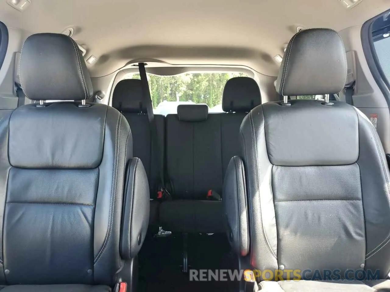 10 fotografías del automóvil dañado 5TDEZ3DC4KS215396 TOYOTA SIENNA 2019