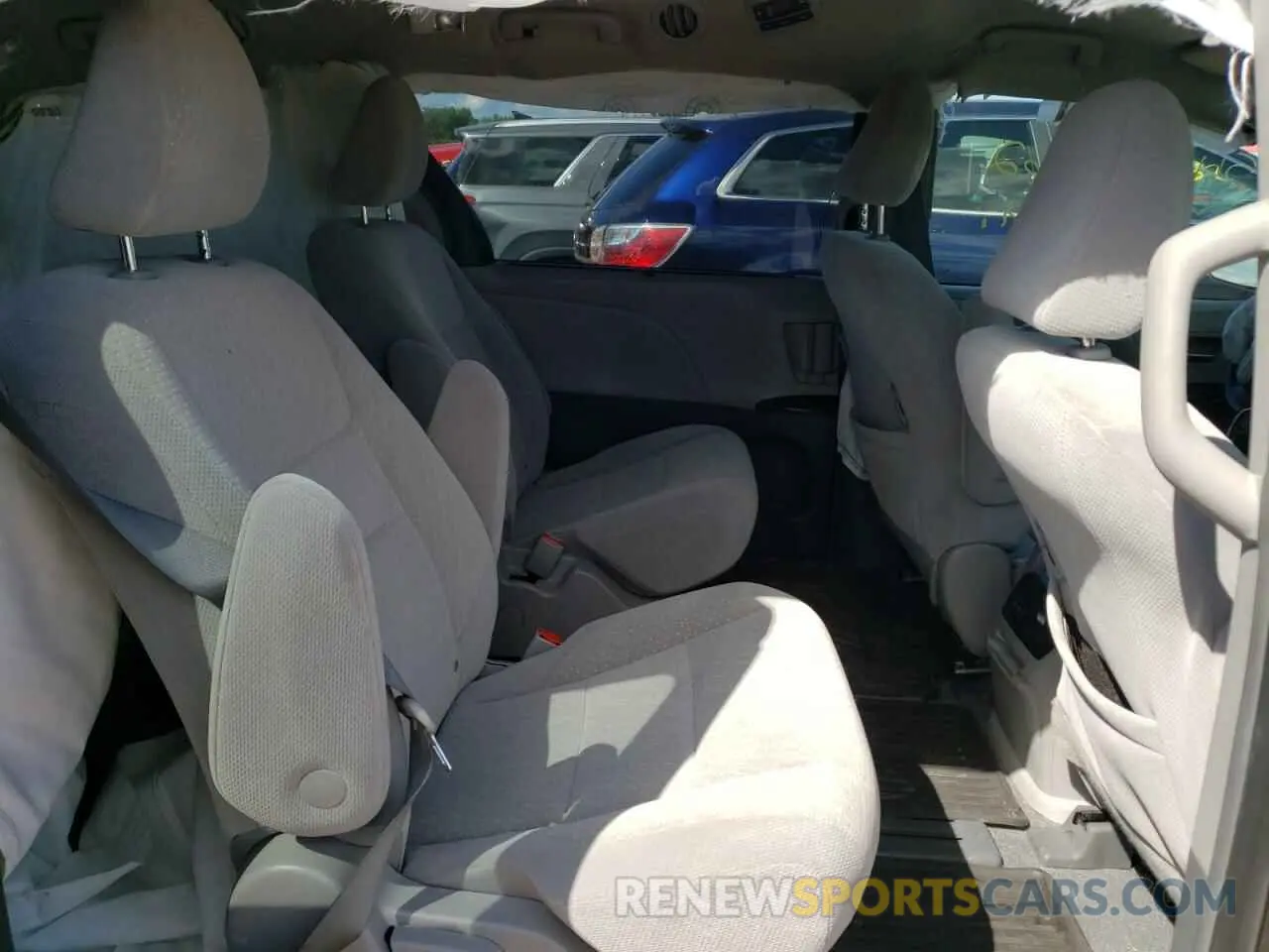 6 fotografías del automóvil dañado 5TDJZ3DC0KS227916 TOYOTA SIENNA 2019