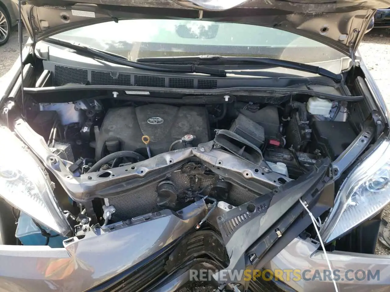 7 fotografías del automóvil dañado 5TDJZ3DC0KS227916 TOYOTA SIENNA 2019