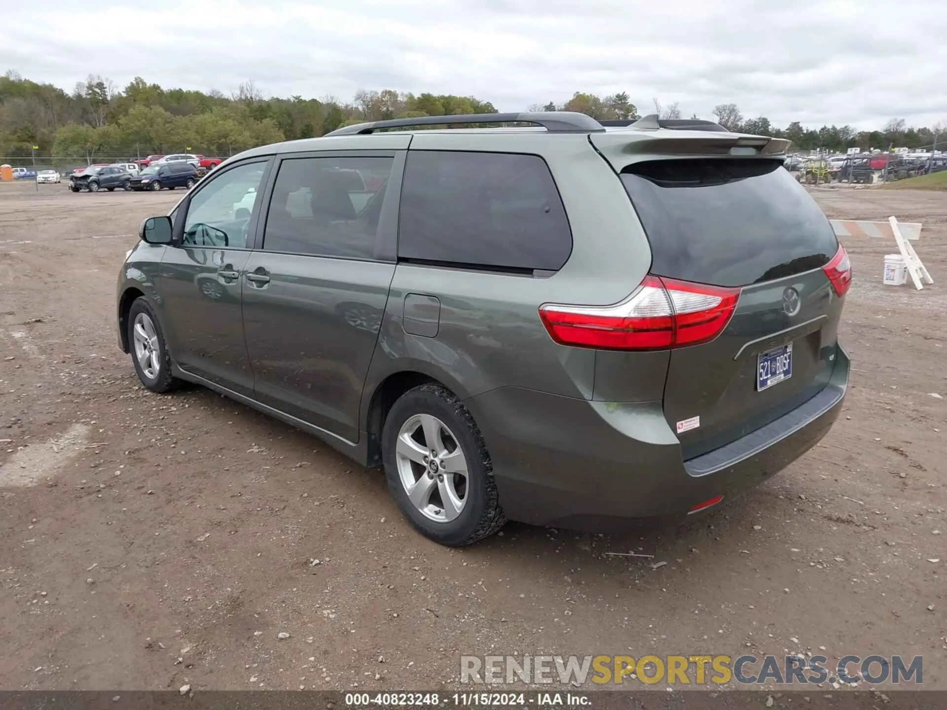 3 fotografías del automóvil dañado 5TDKZ3DC0KS014873 TOYOTA SIENNA 2019