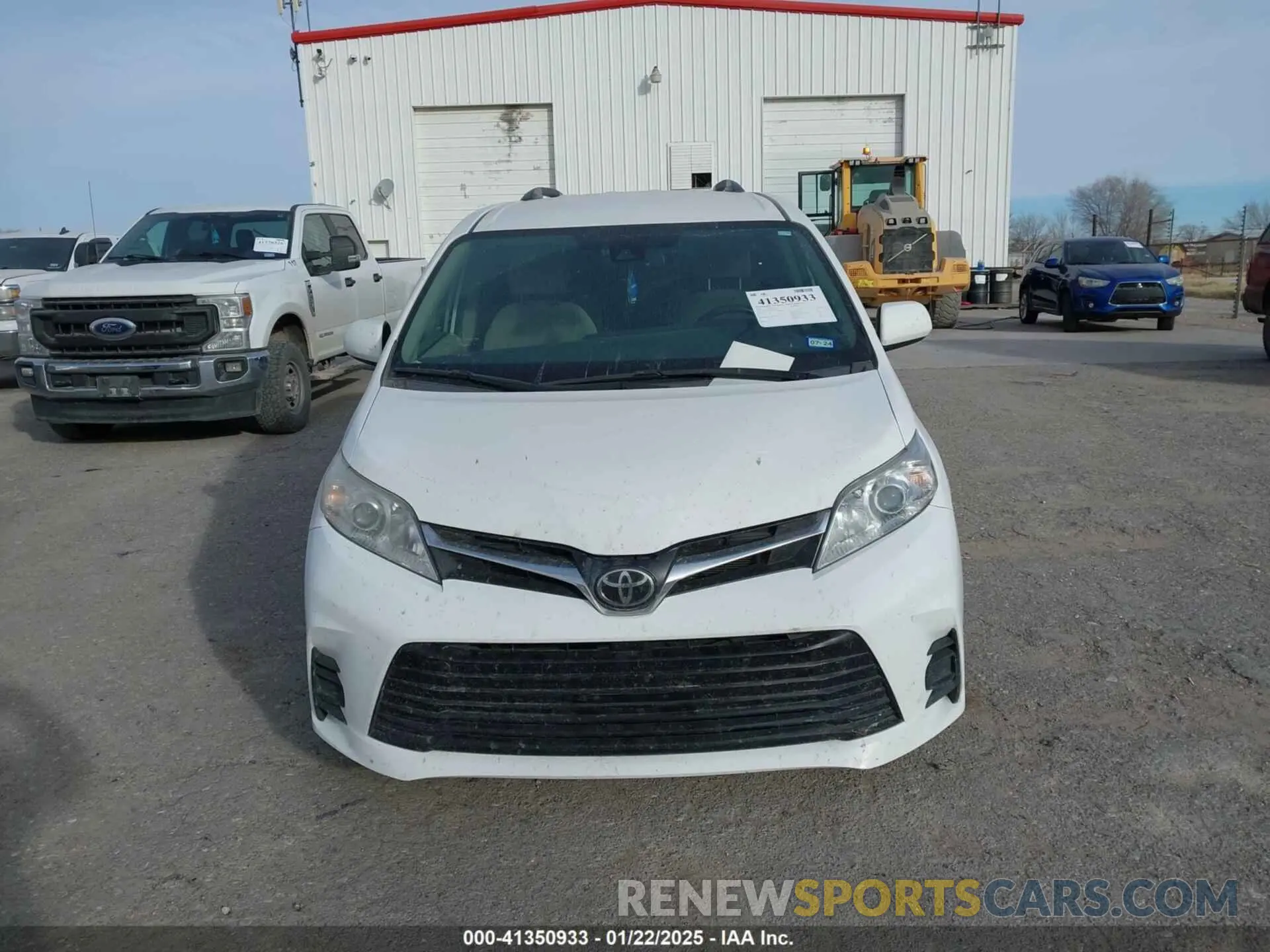 12 fotografías del automóvil dañado 5TDKZ3DC0KS970290 TOYOTA SIENNA 2019