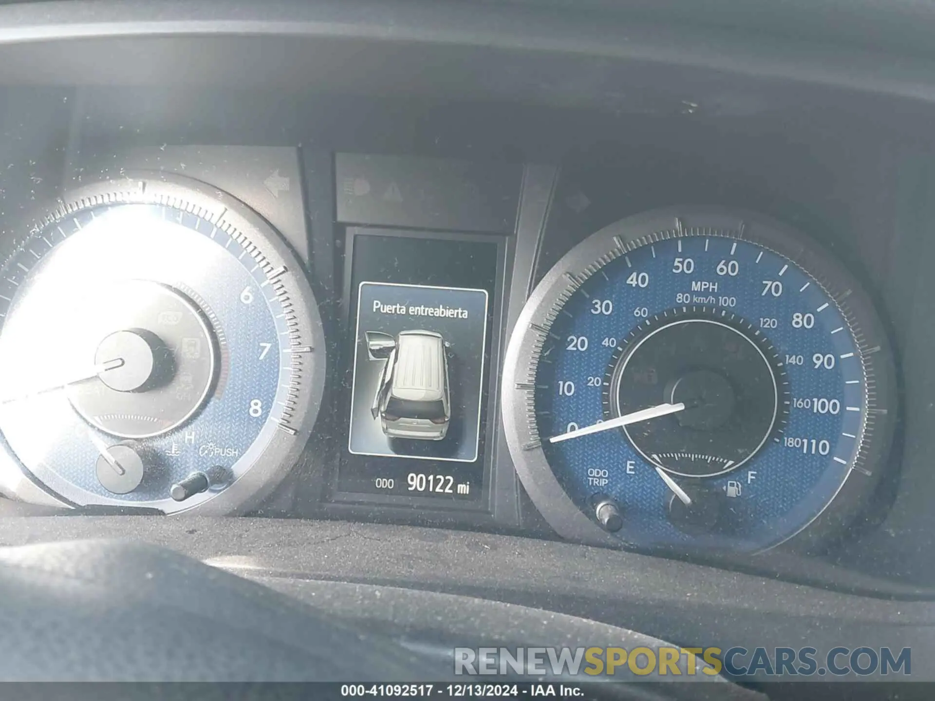 15 fotografías del automóvil dañado 5TDKZ3DC0KS981600 TOYOTA SIENNA 2019
