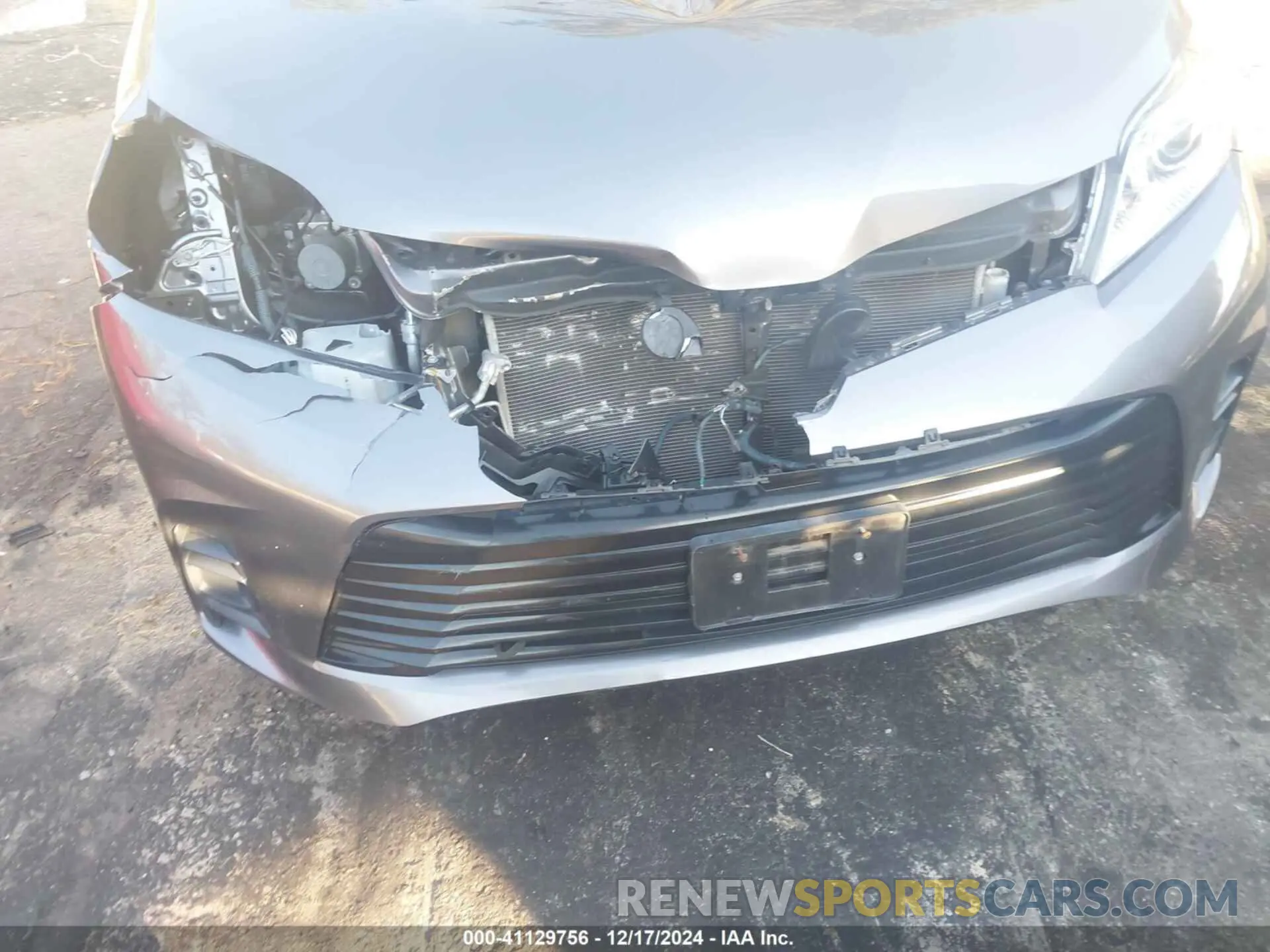 6 fotografías del automóvil dañado 5TDKZ3DC3KS009750 TOYOTA SIENNA 2019