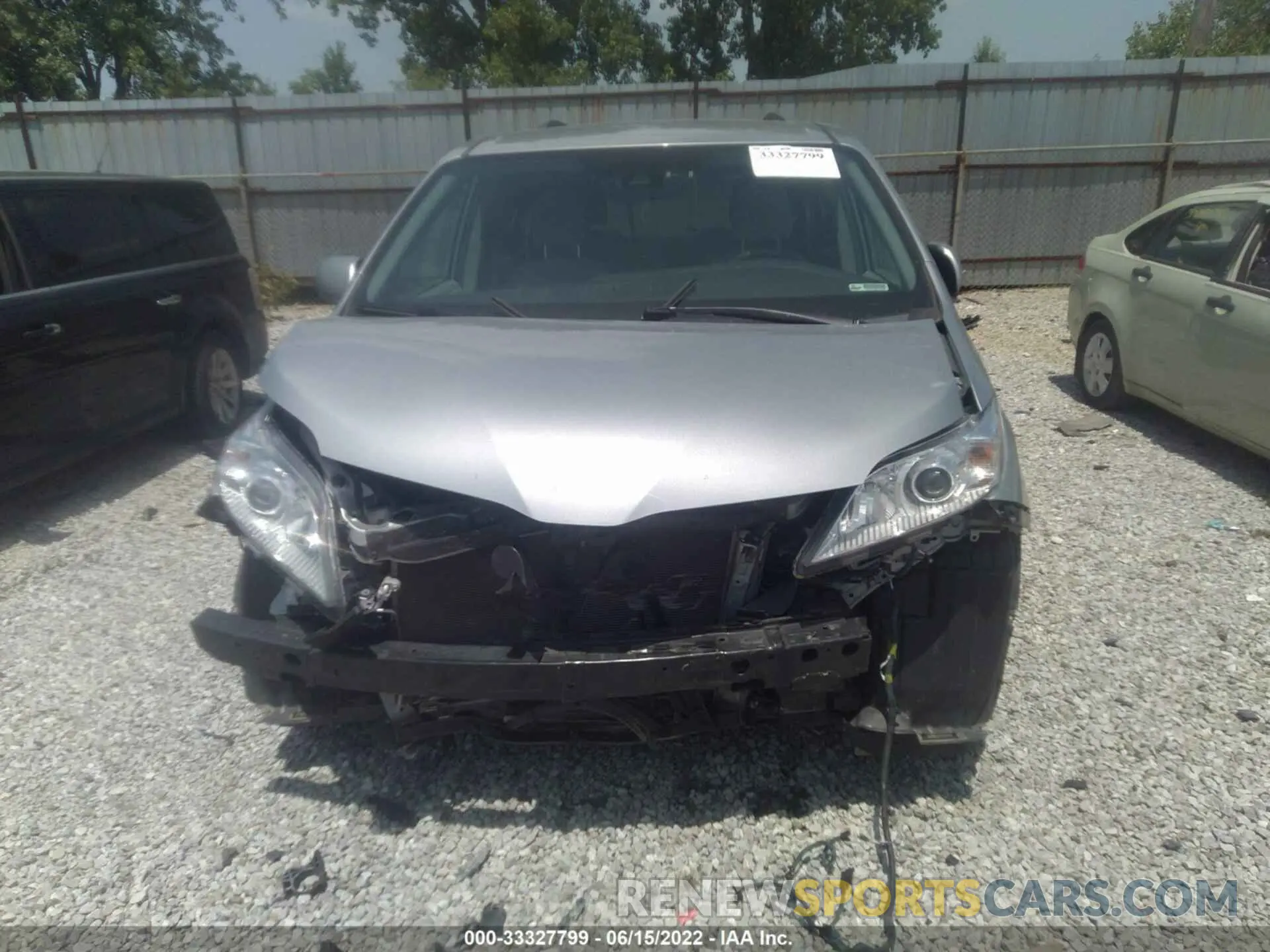 6 fotografías del automóvil dañado 5TDKZ3DC4KS020160 TOYOTA SIENNA 2019