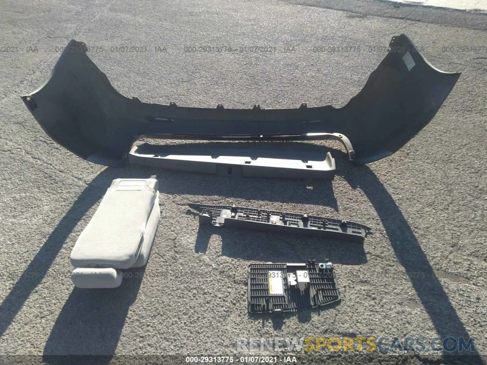 12 fotografías del automóvil dañado 5TDKZ3DC4KS981776 TOYOTA SIENNA 2019
