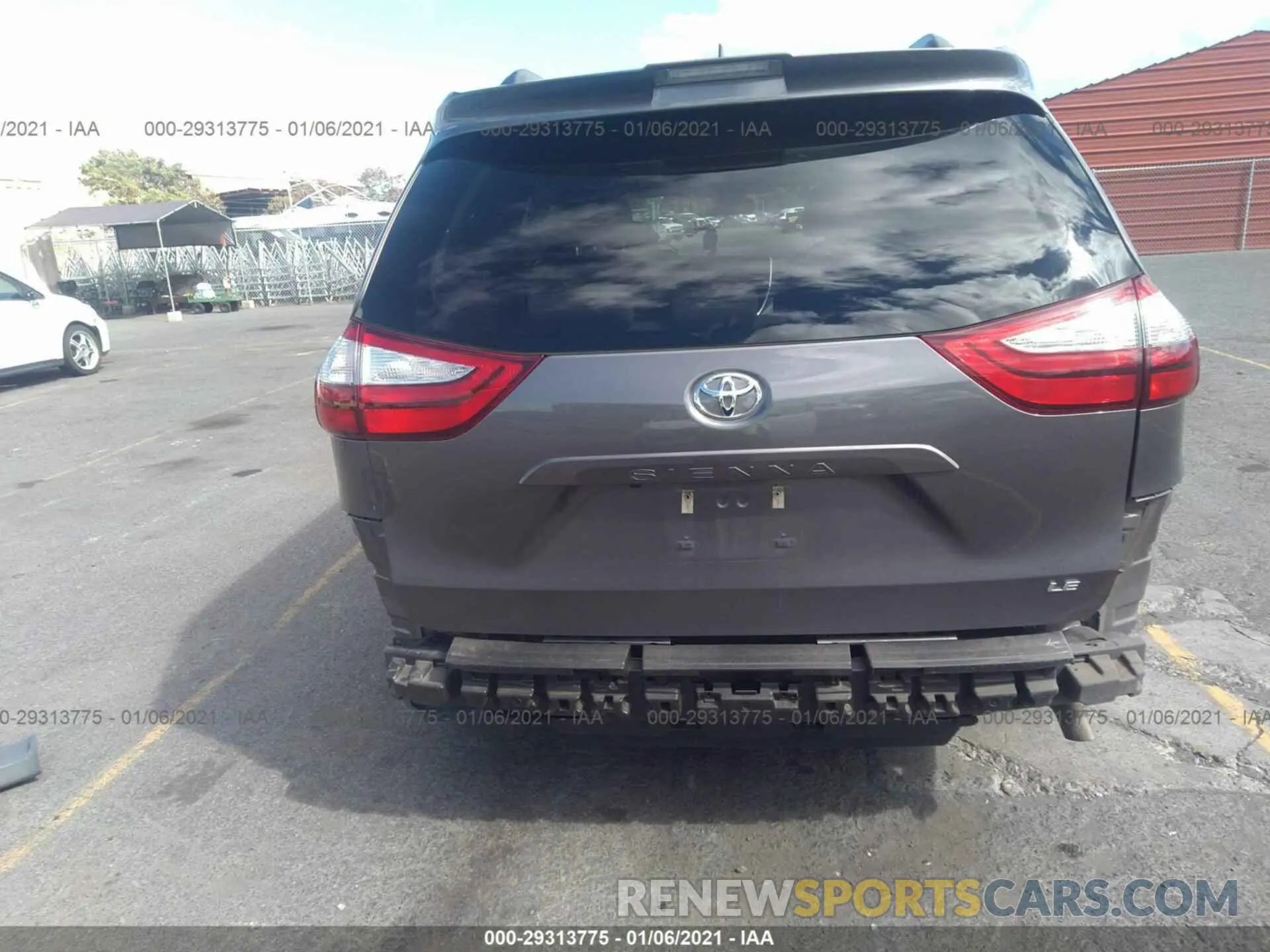 6 fotografías del automóvil dañado 5TDKZ3DC4KS981776 TOYOTA SIENNA 2019