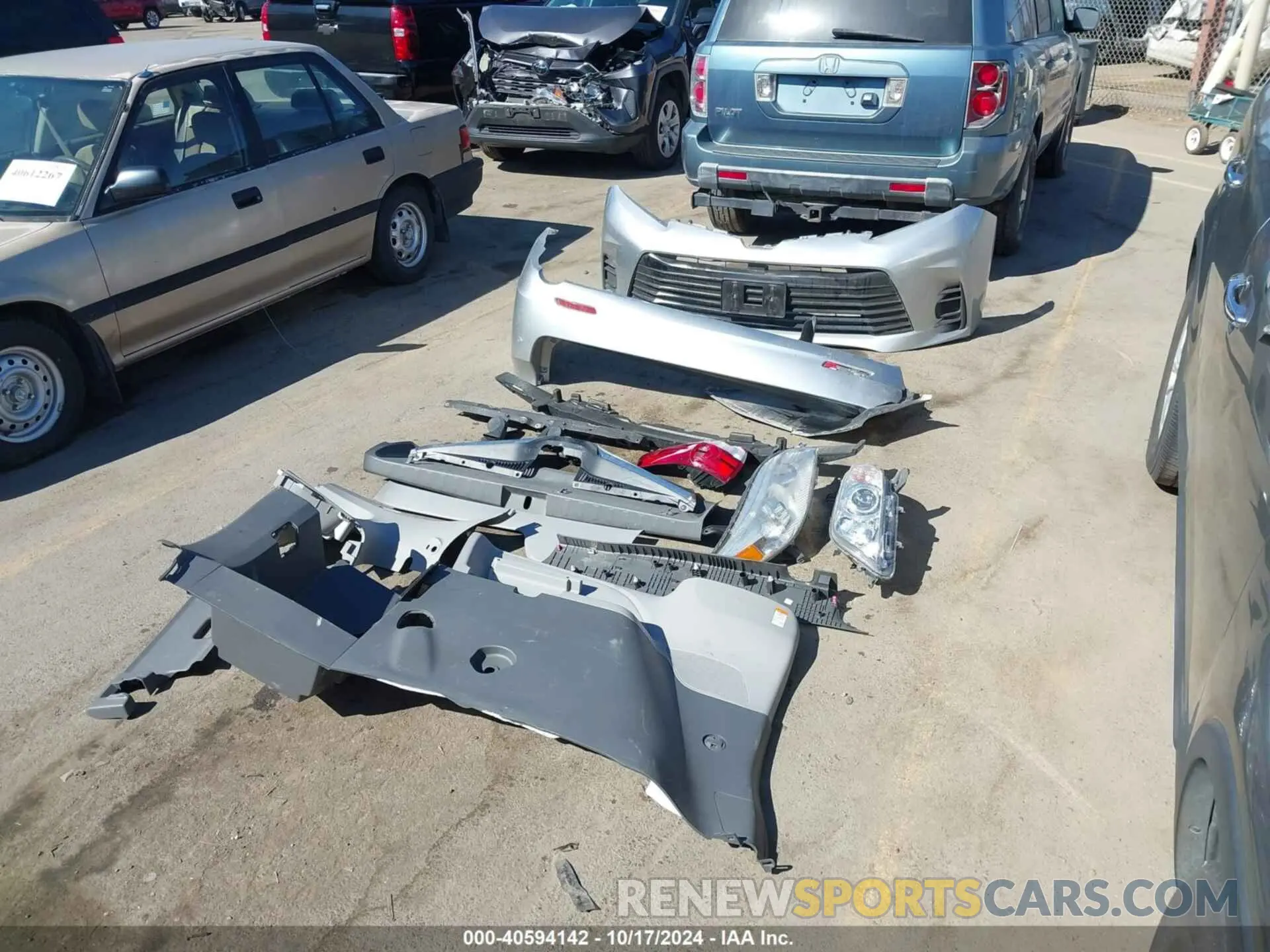 12 fotografías del automóvil dañado 5TDKZ3DC6KS989605 TOYOTA SIENNA 2019
