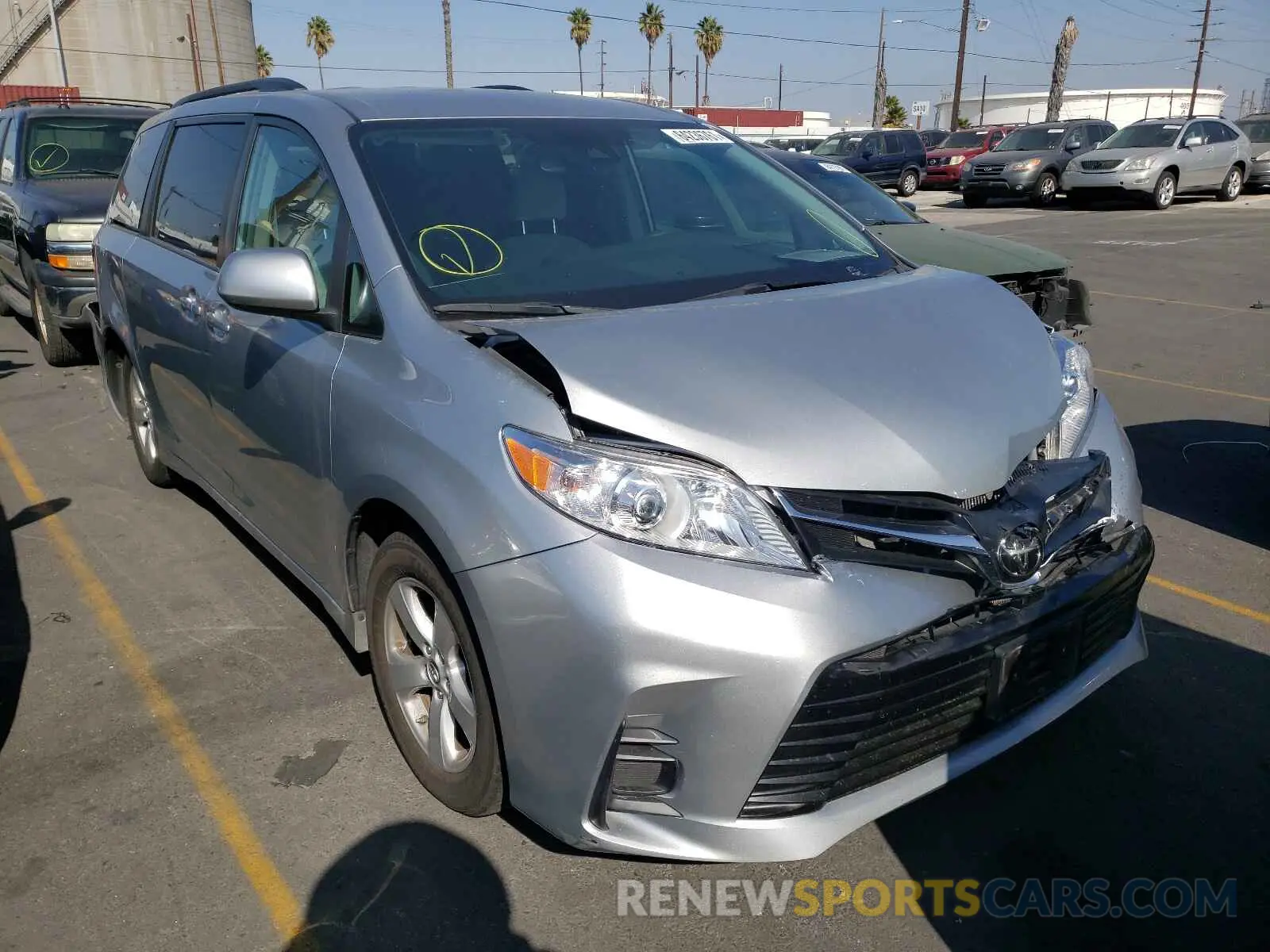 1 fotografías del automóvil dañado 5TDKZ3DC8KS003636 TOYOTA SIENNA 2019