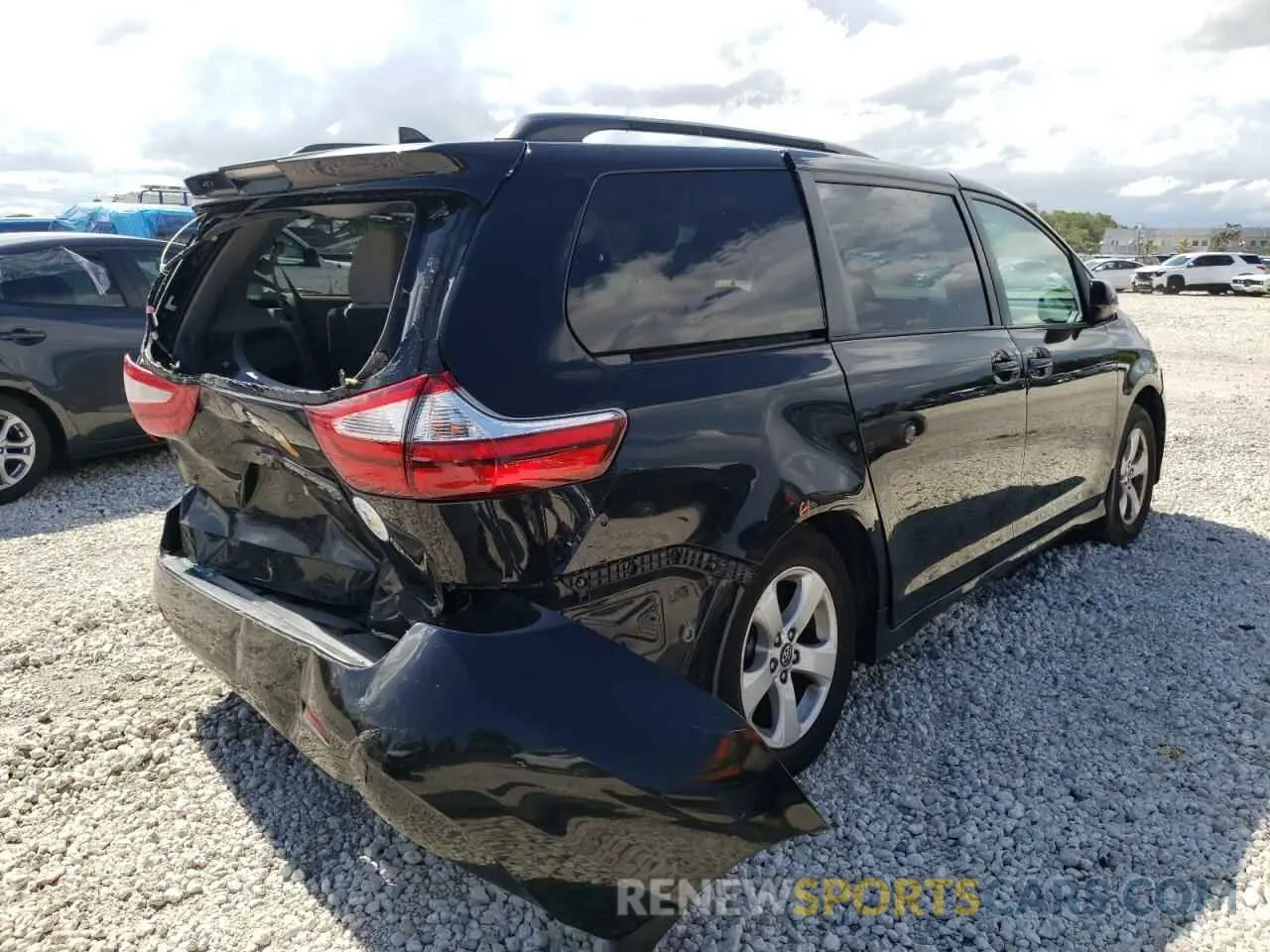 4 fotografías del automóvil dañado 5TDKZ3DC9KS004102 TOYOTA SIENNA 2019