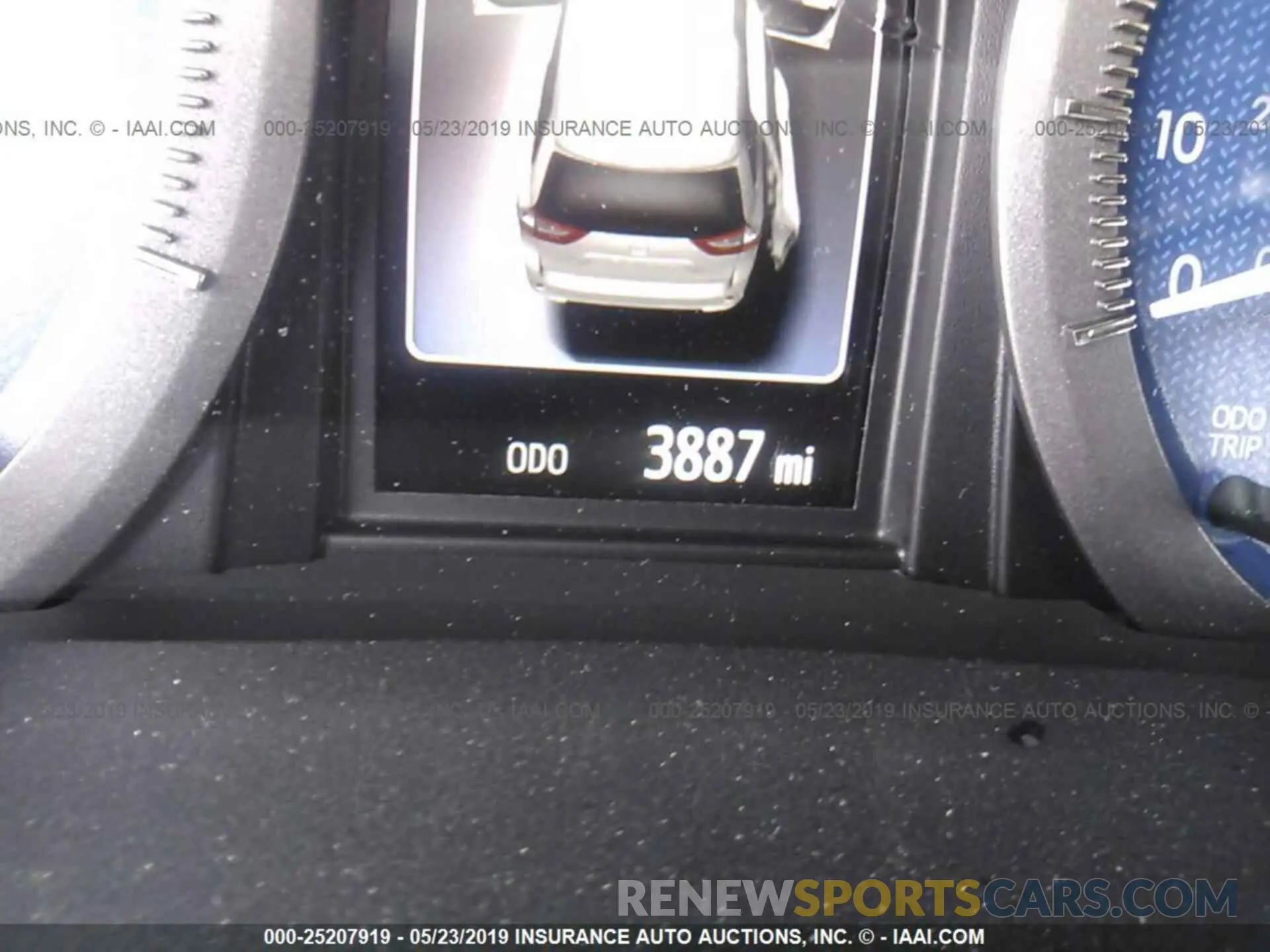 7 fotografías del automóvil dañado 5TDKZ3DC9KS011454 TOYOTA SIENNA 2019