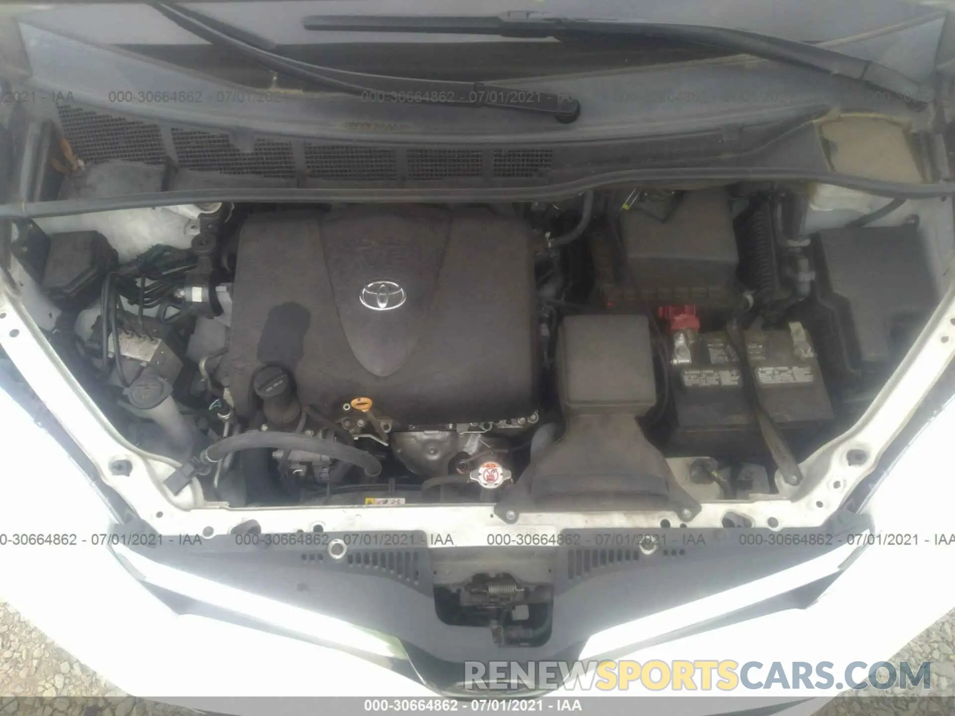 10 fotografías del automóvil dañado 5TDKZ3DC9KS992448 TOYOTA SIENNA 2019