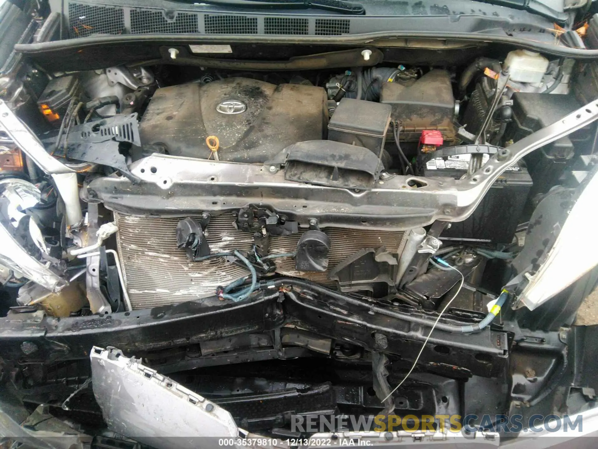 10 fotografías del automóvil dañado 5TDKZ3DC9KS999139 TOYOTA SIENNA 2019