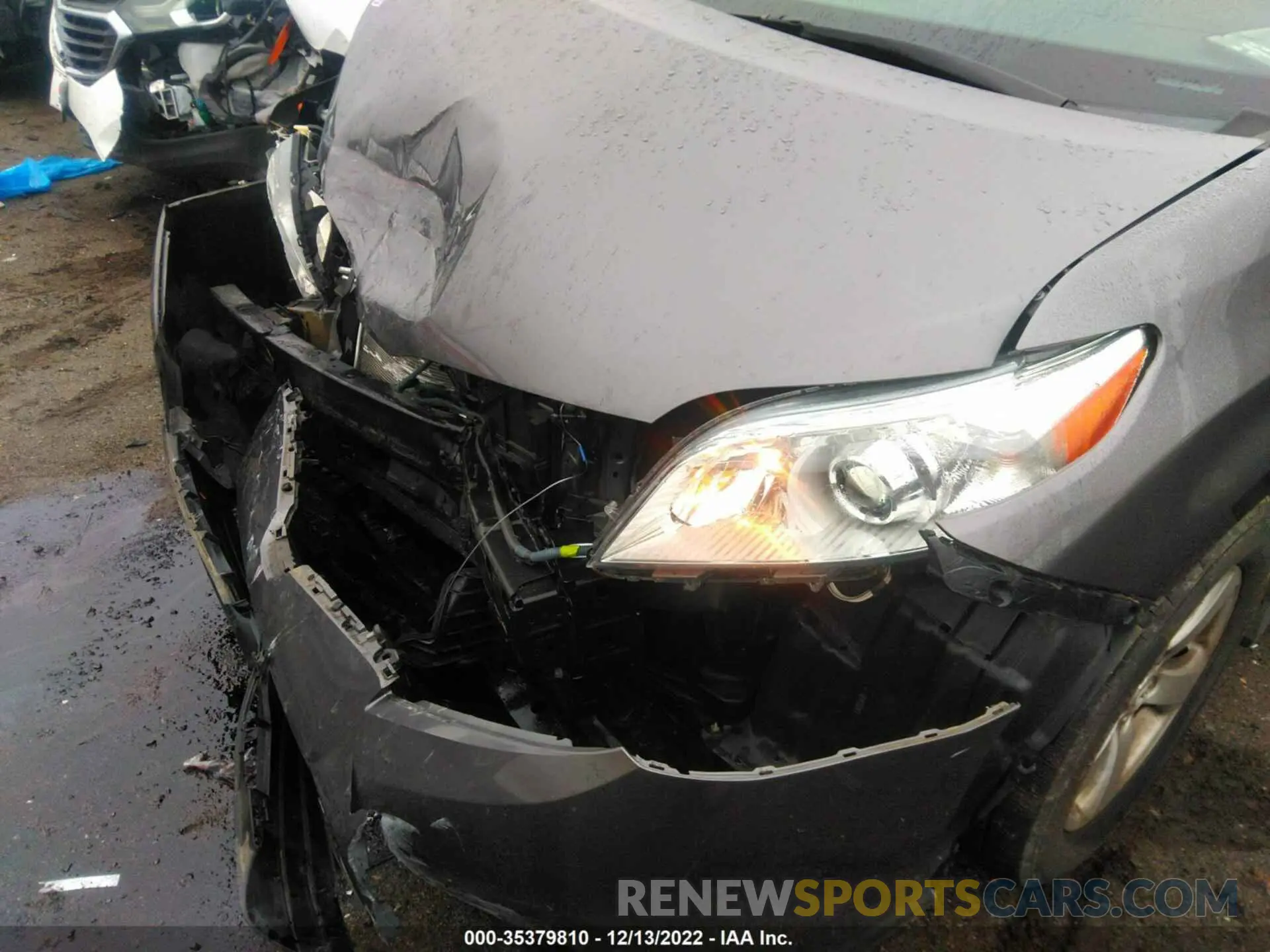 6 fotografías del automóvil dañado 5TDKZ3DC9KS999139 TOYOTA SIENNA 2019