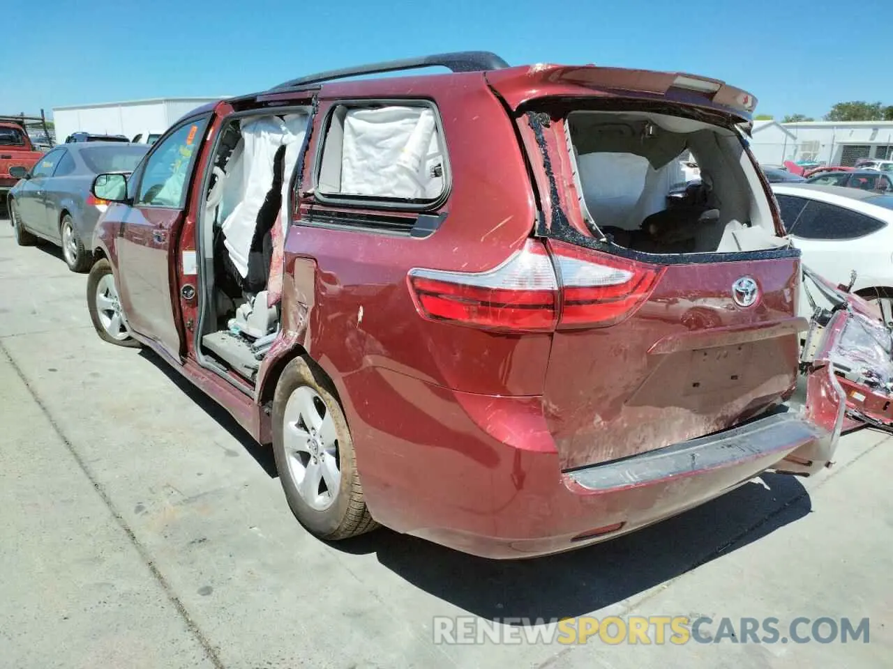 3 fotografías del automóvil dañado 5TDKZ3DCXKS971396 TOYOTA SIENNA 2019