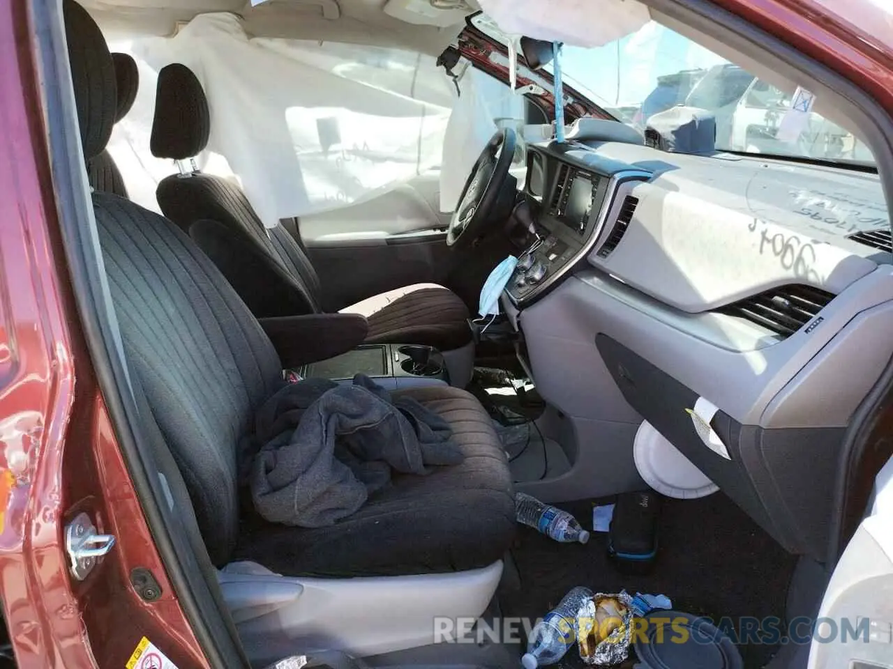 5 fotografías del automóvil dañado 5TDKZ3DCXKS971396 TOYOTA SIENNA 2019